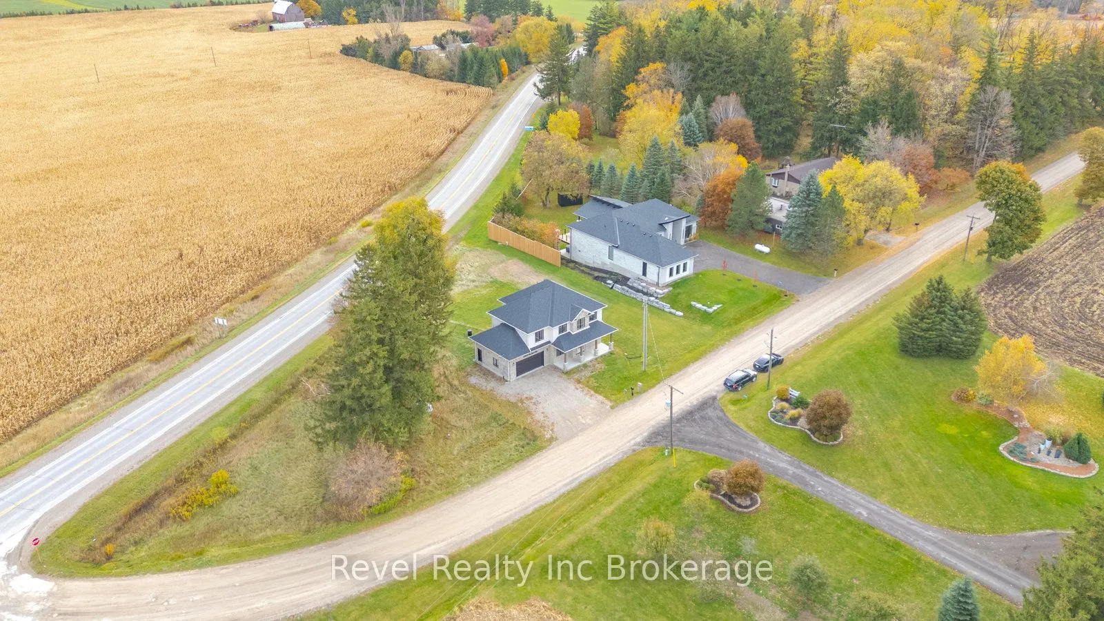 574252 Old School Line