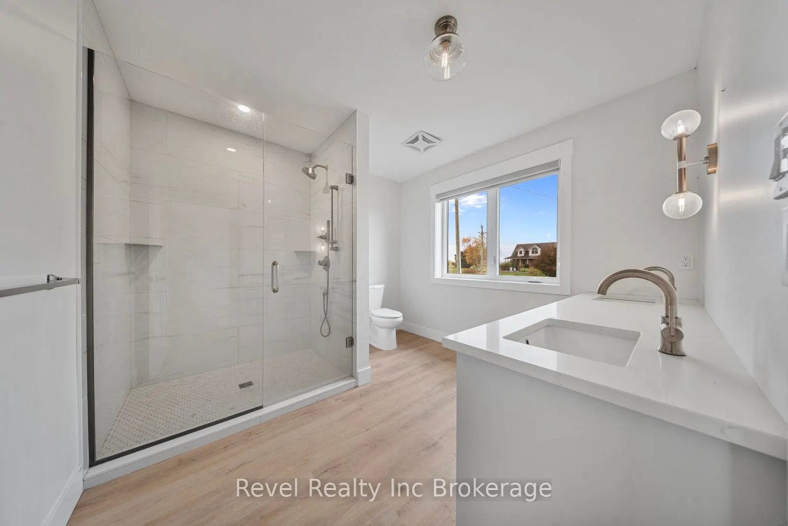 574252 Old School Line