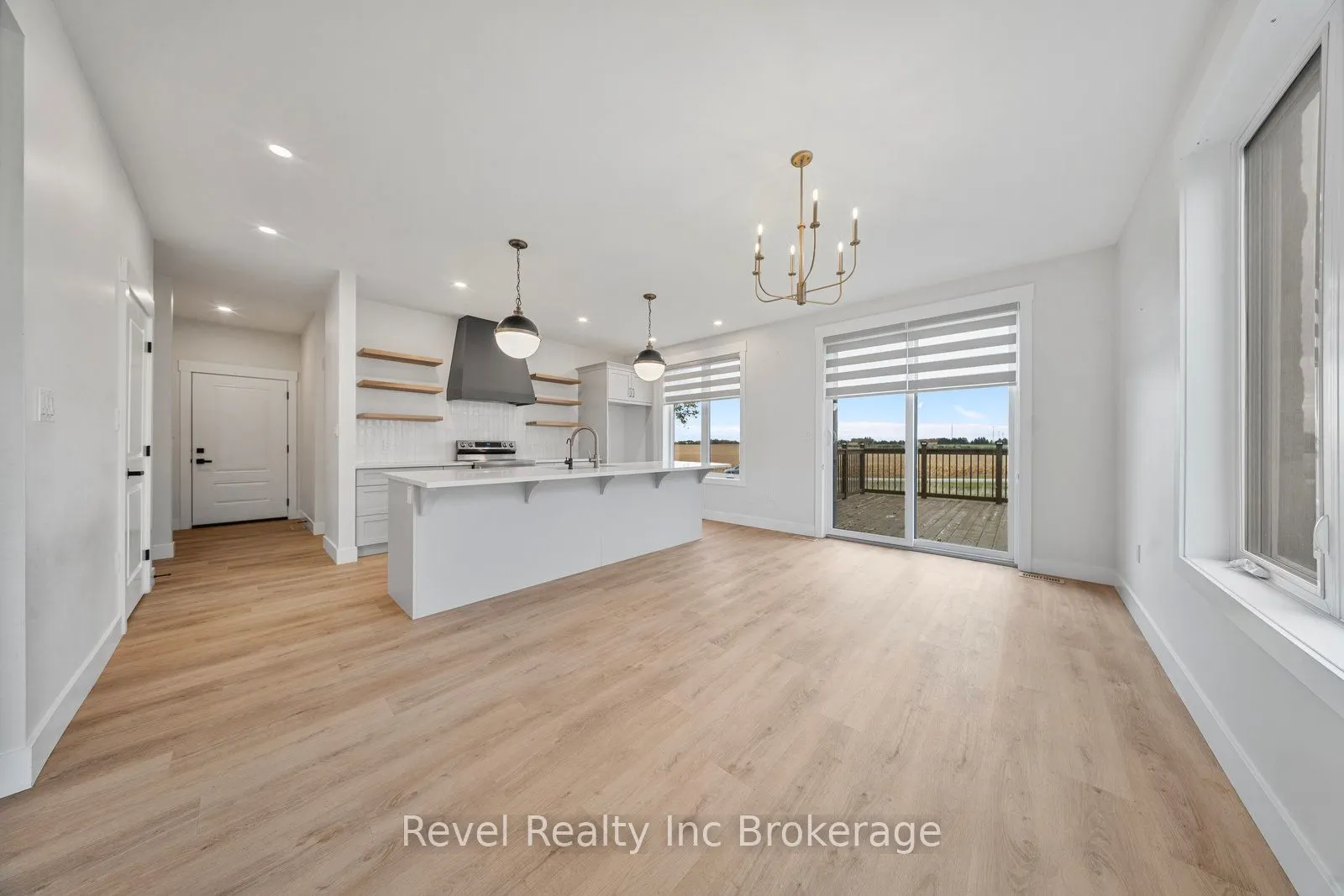 574252 Old School Line