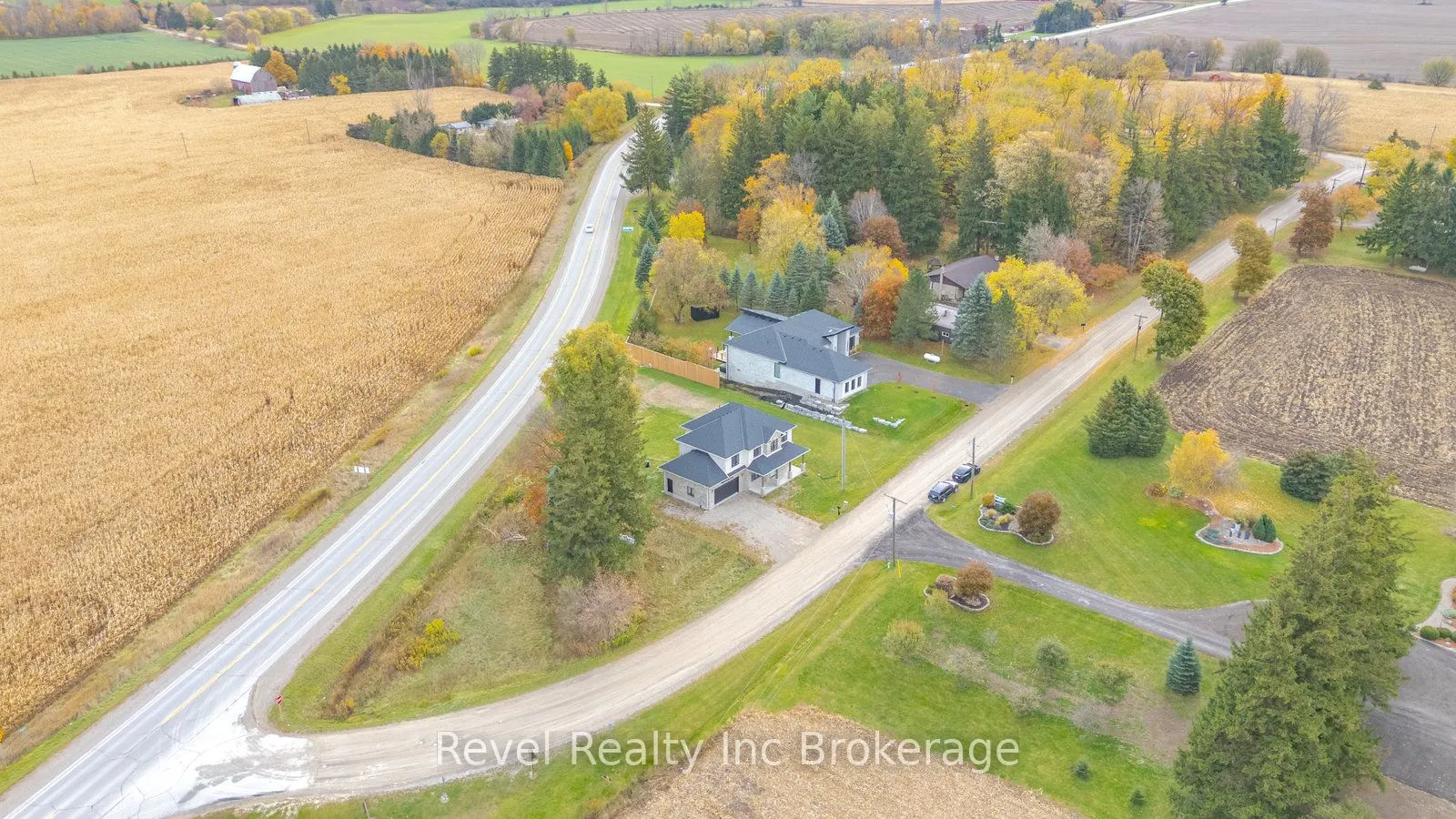 574252 Old School Line