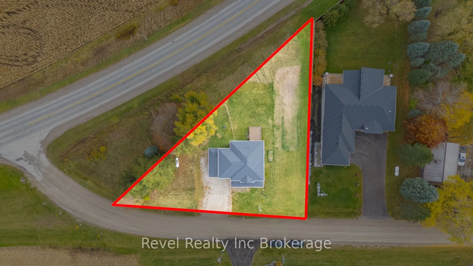 574252 Old School Line