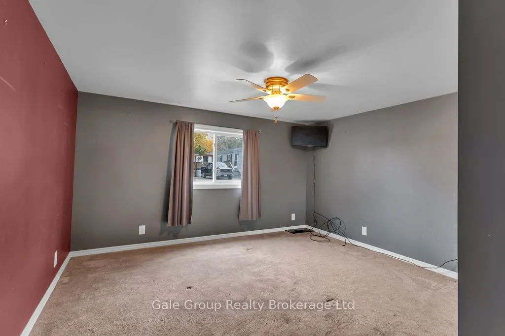 596101 Hwy 59 Tropicana #15 Crescent E