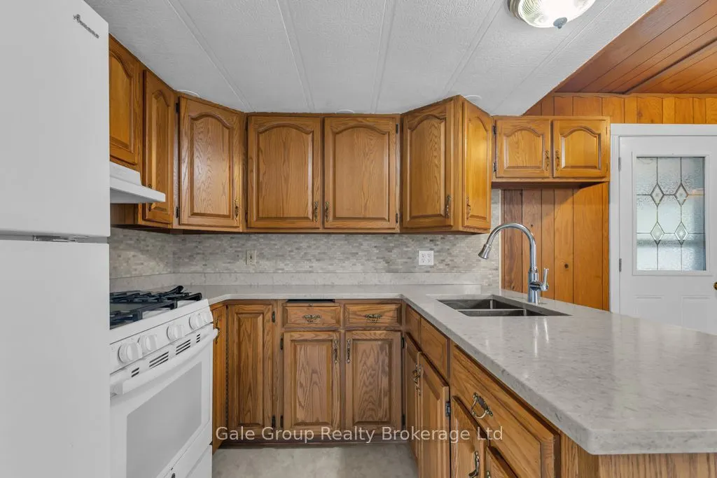 596101 Hwy 59 Tropicana #15 Crescent E