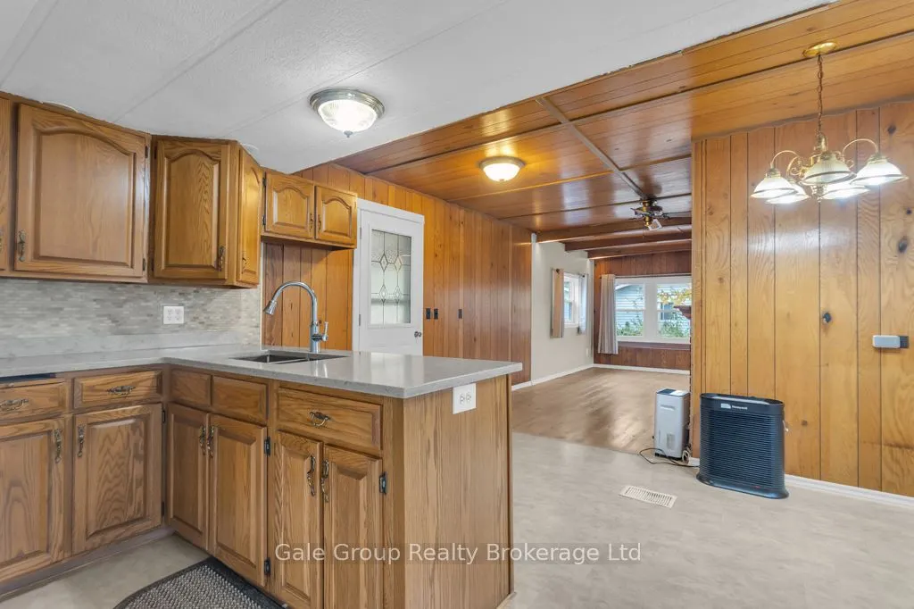 596101 Hwy 59 Tropicana #15 Crescent E