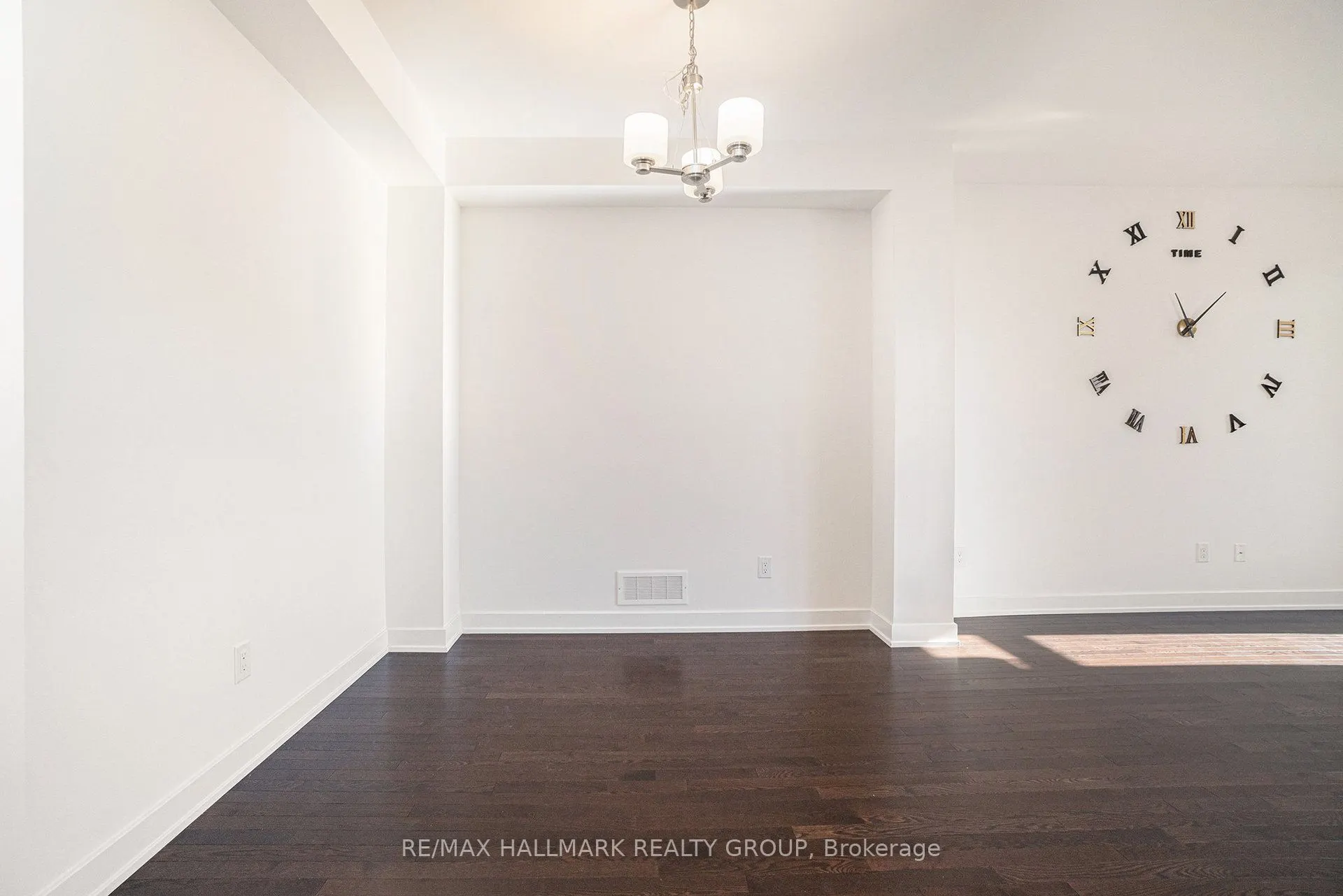 262 Darjeeling Avenue