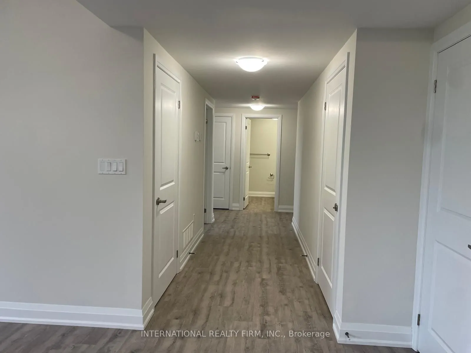 184 Sanderling Crescent, #B