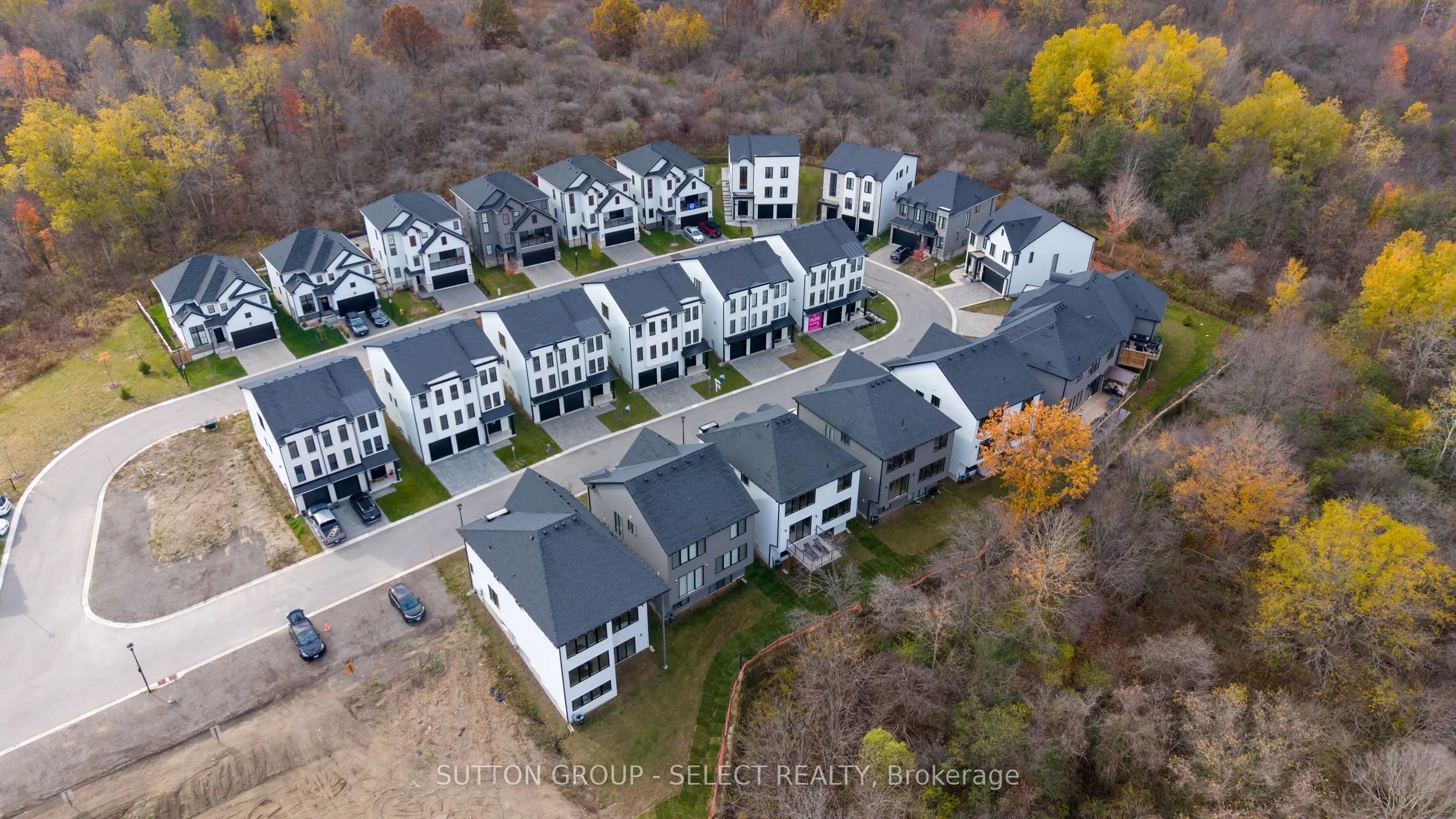 2835 Sheffield Place, #9