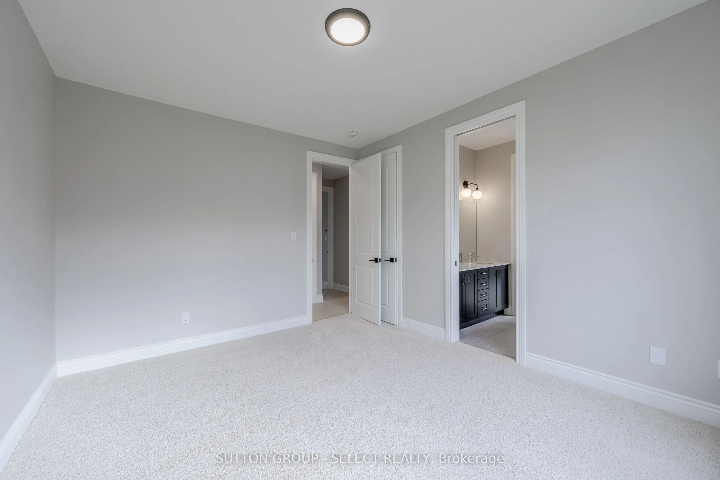 2835 Sheffield Place, #9