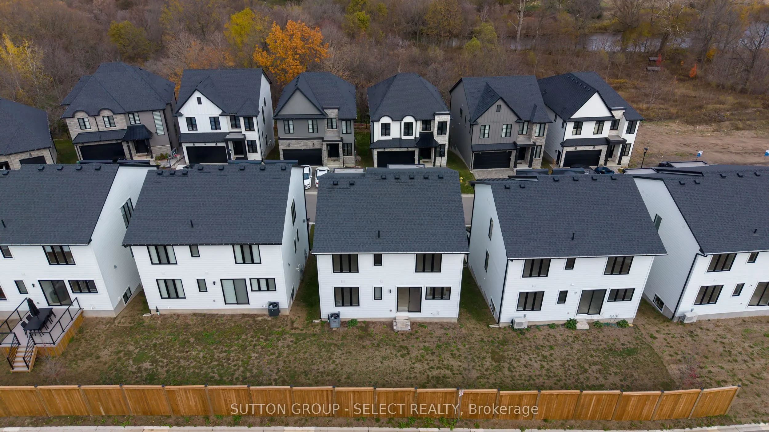 2835 Sheffield Place, #9