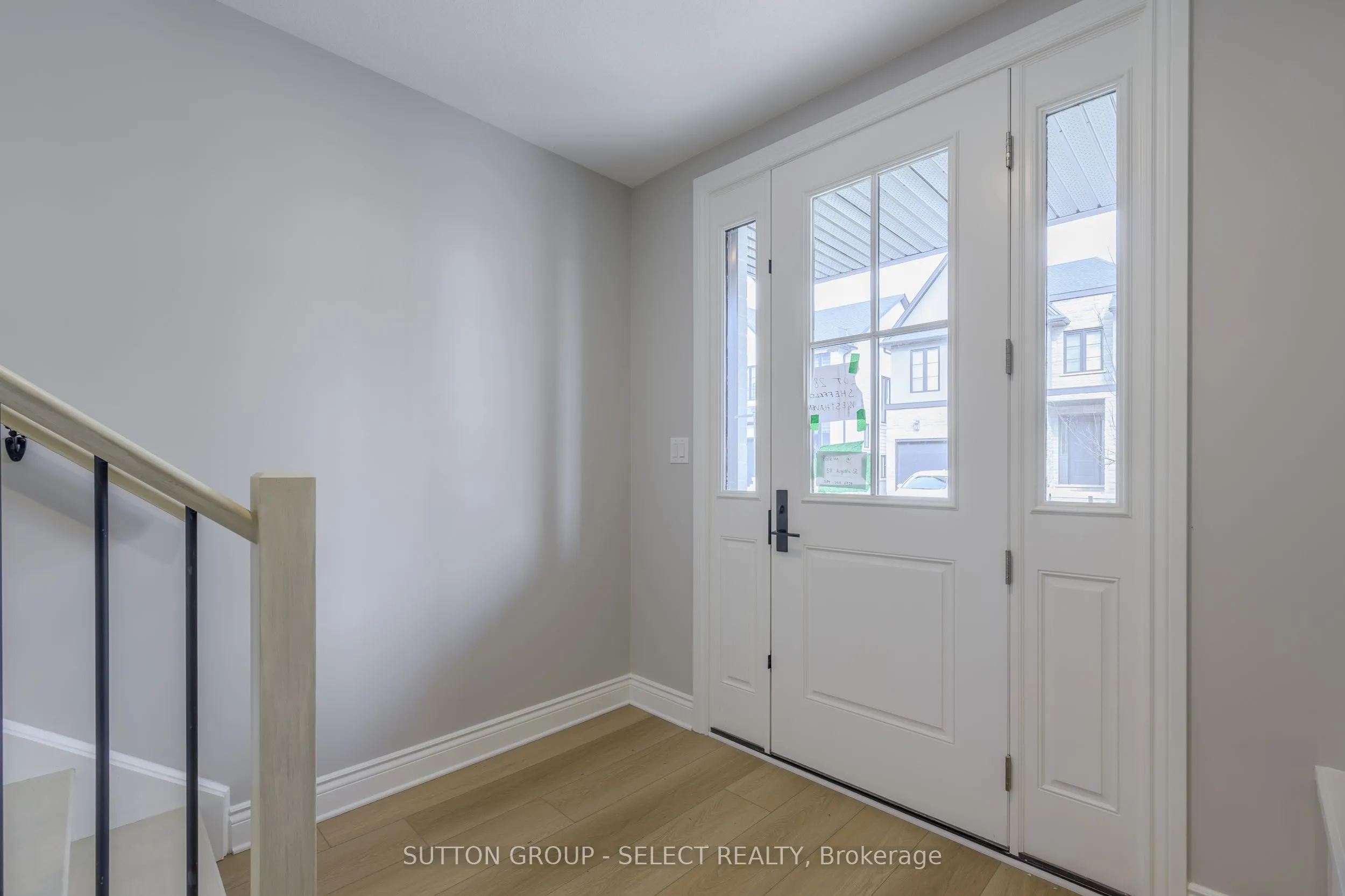 2835 Sheffield Place, #9