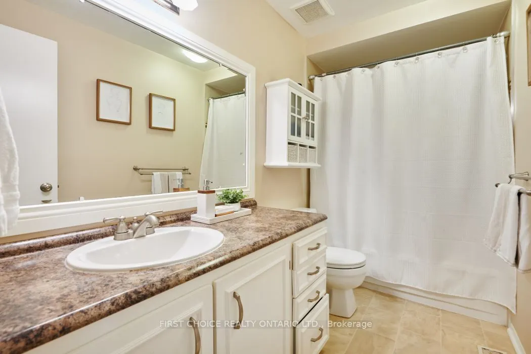 1771C LAMOUREUX Drive, #1771C