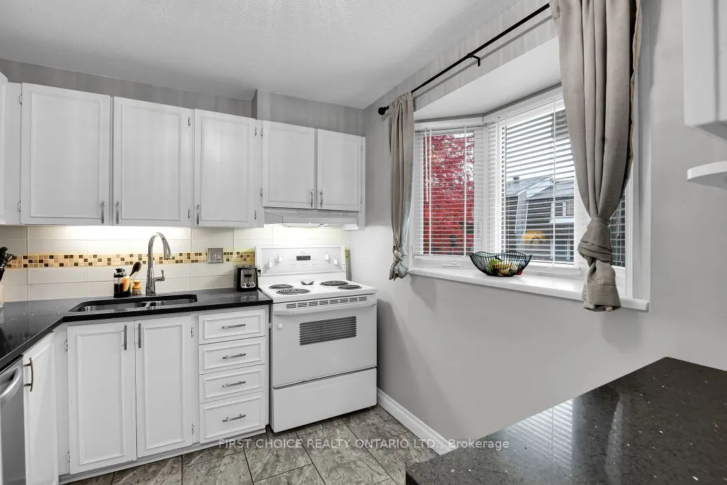 1771C LAMOUREUX Drive, #1771C