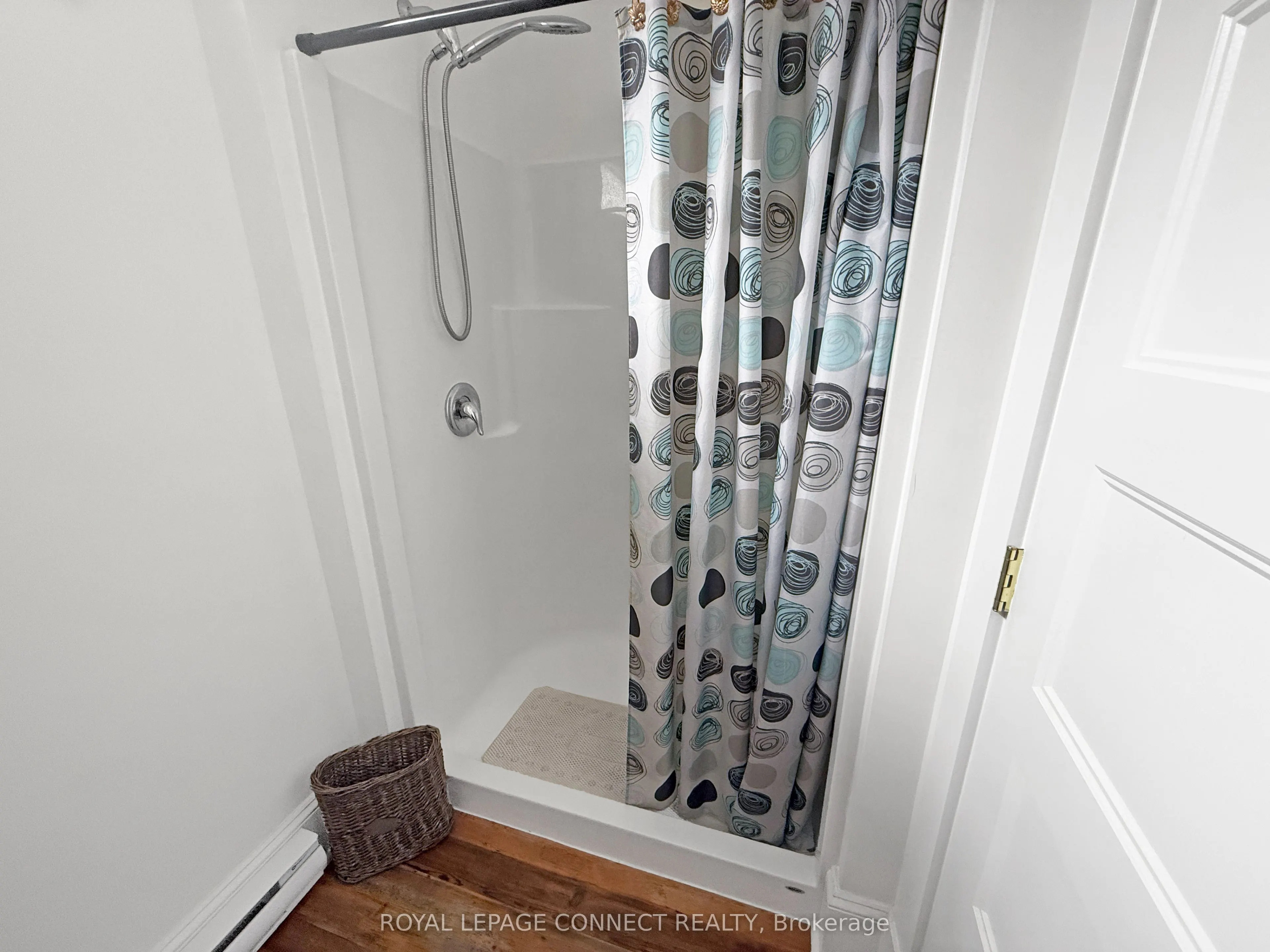 17 Hollow Lane, #222