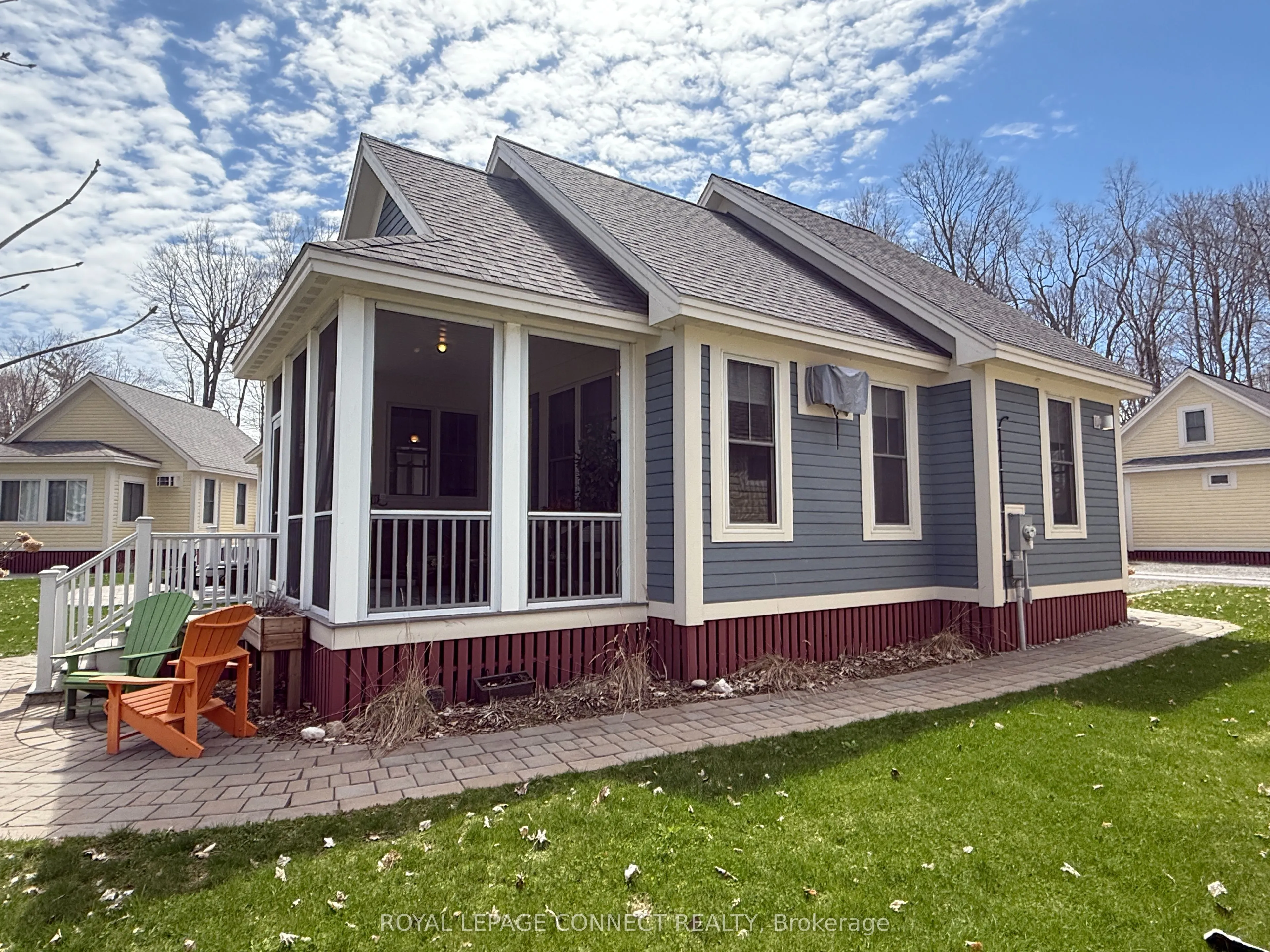 17 Hollow Lane, #222