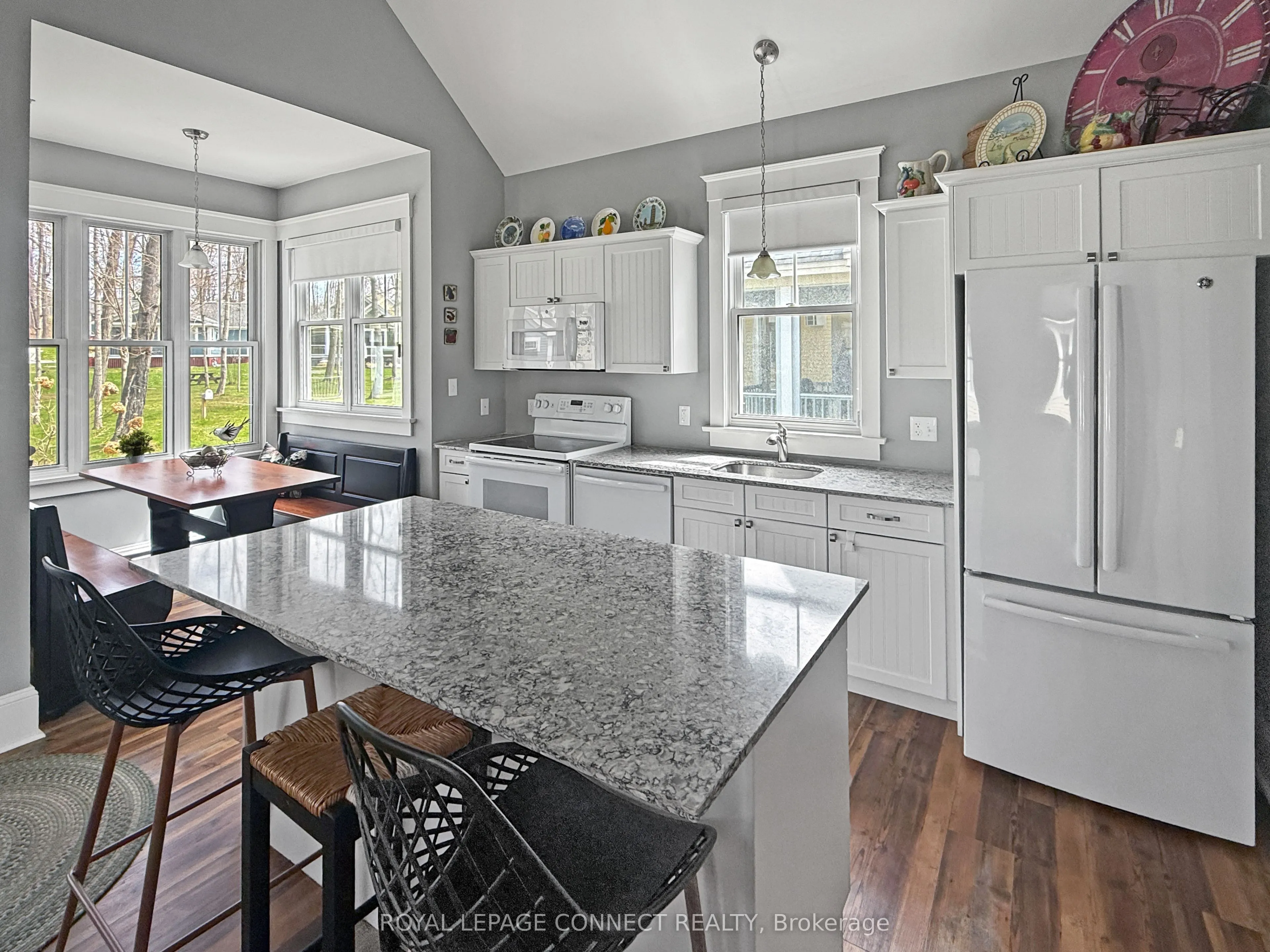 17 Hollow Lane, #222