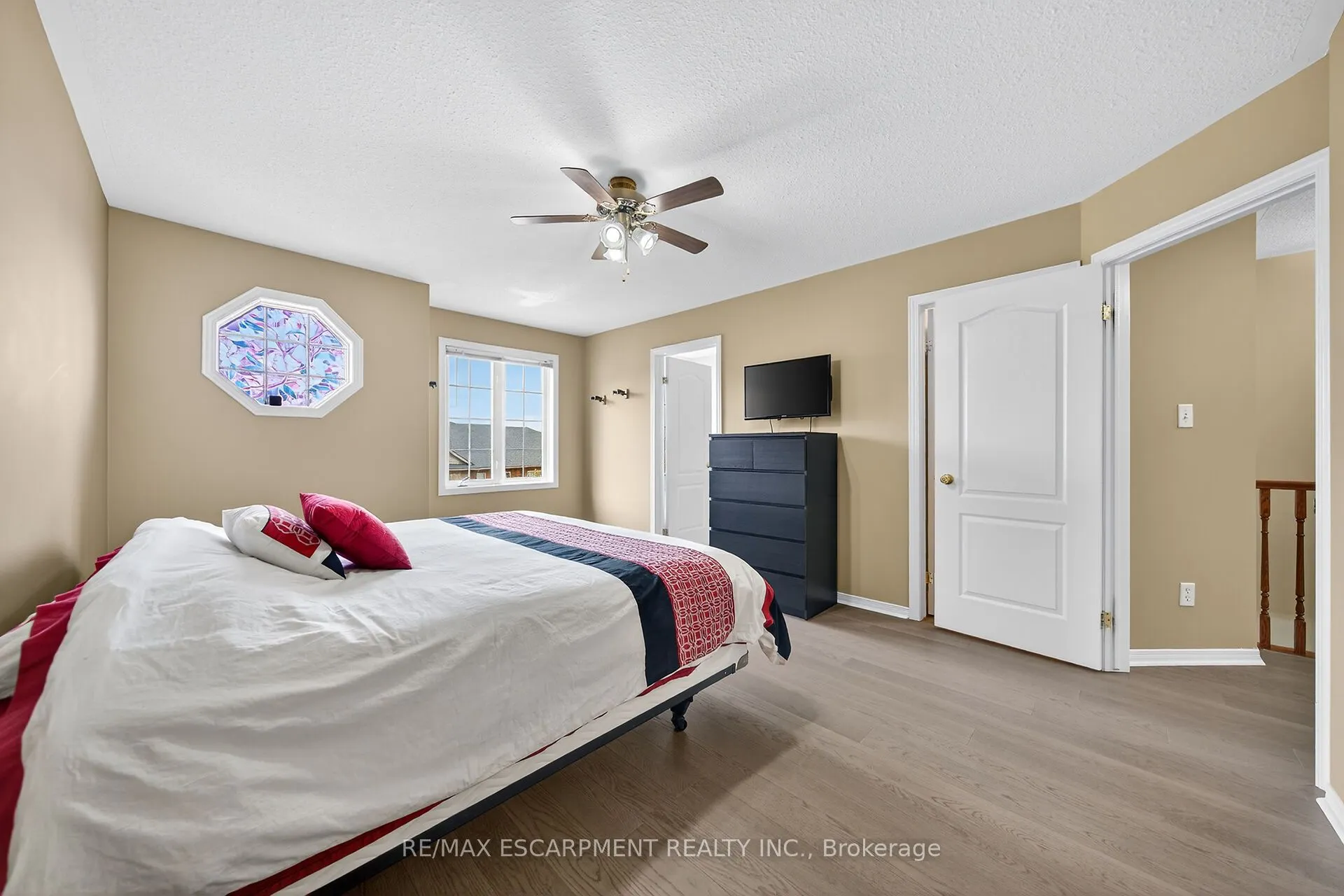 7 Southside Place, #23