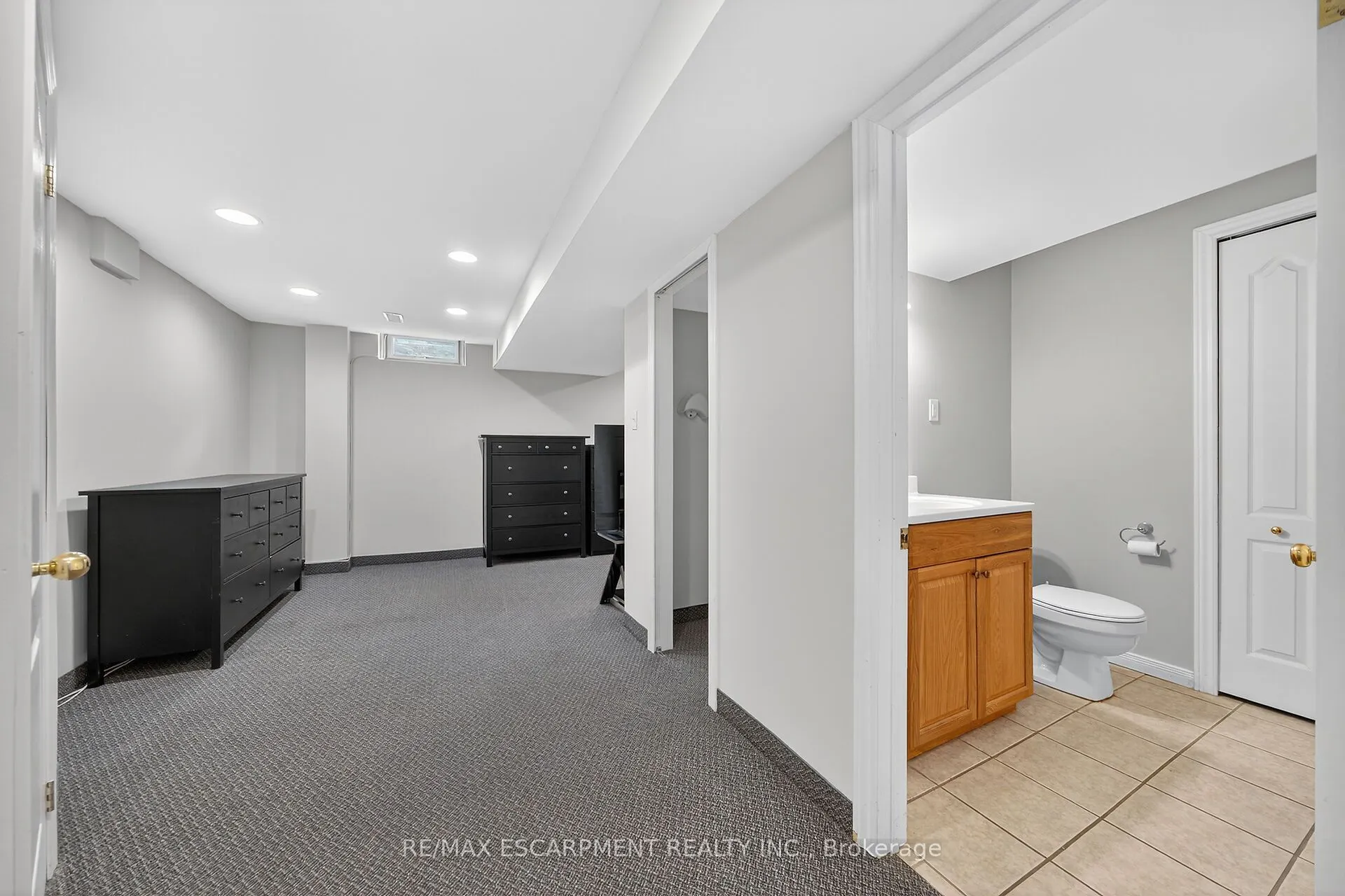 7 Southside Place, #23