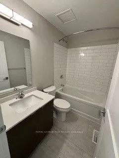 708 Woolwich Street, #112