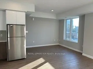 708 Woolwich Street, #112