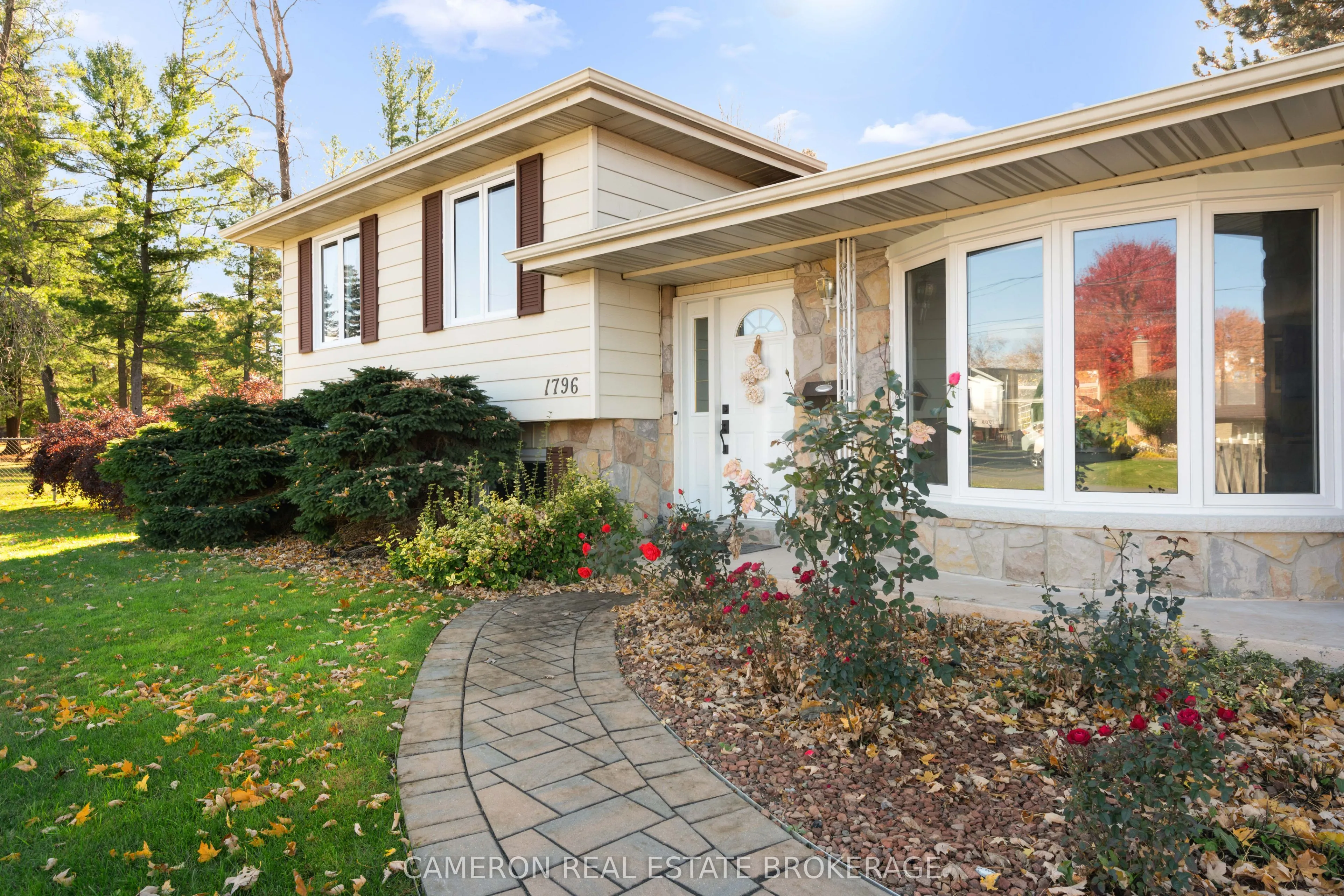 1796 Dewhurst Avenue