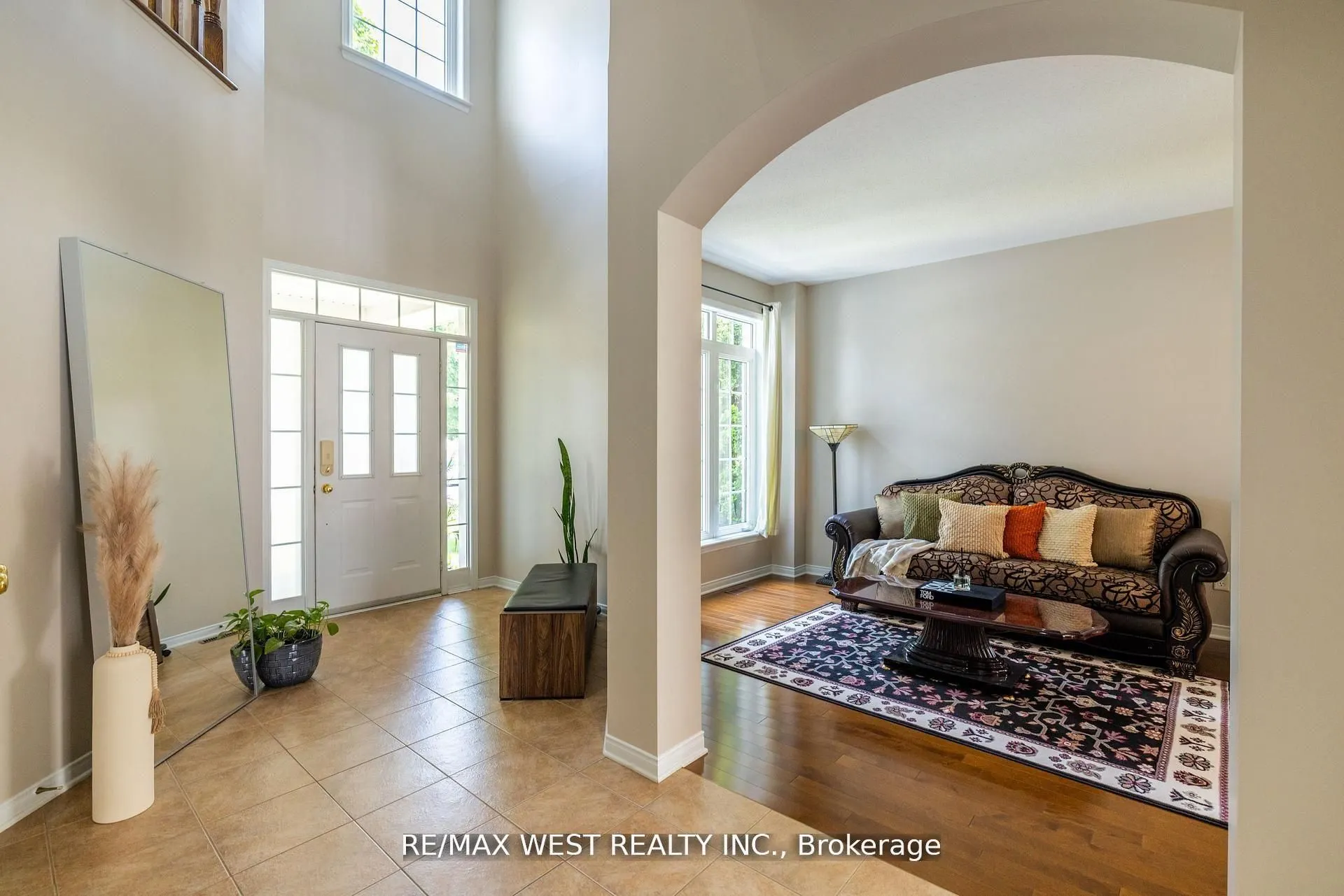 214 Castlegarth Crescent