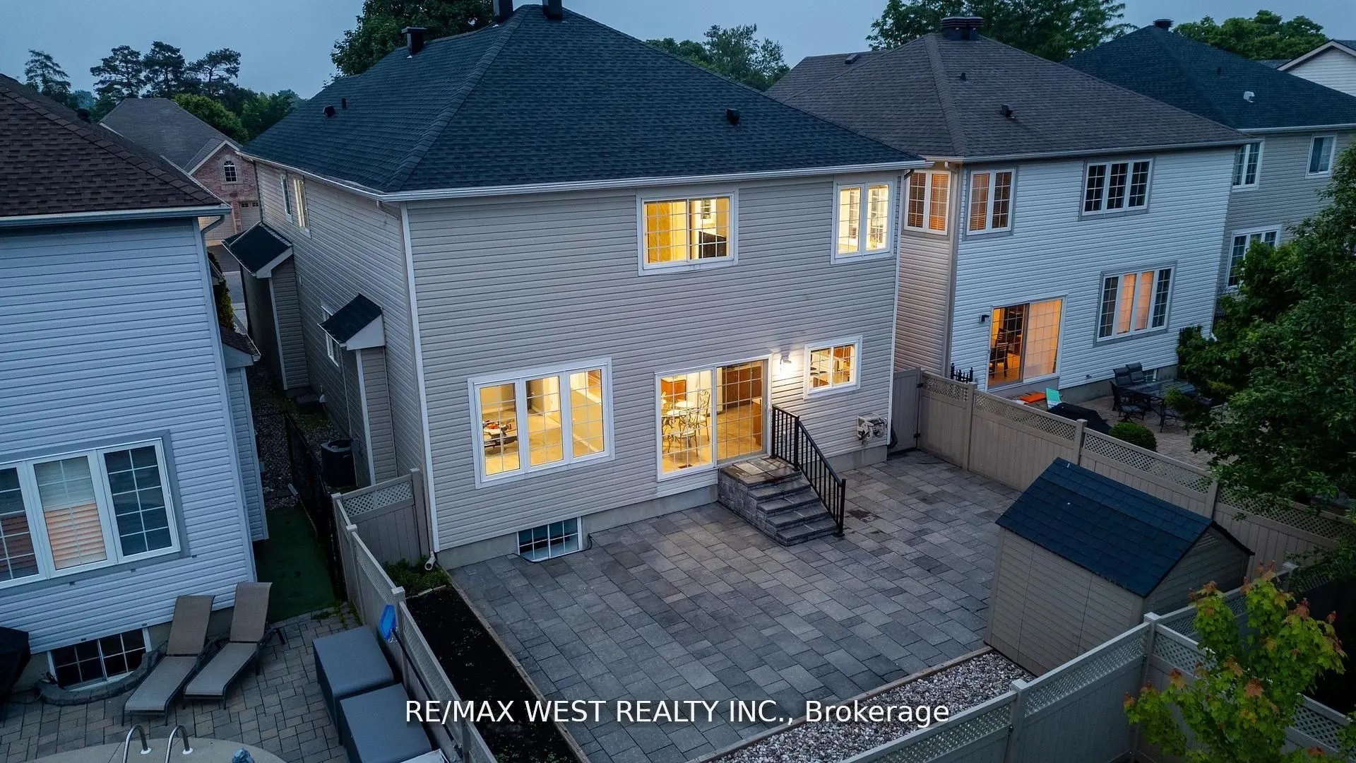 214 Castlegarth Crescent