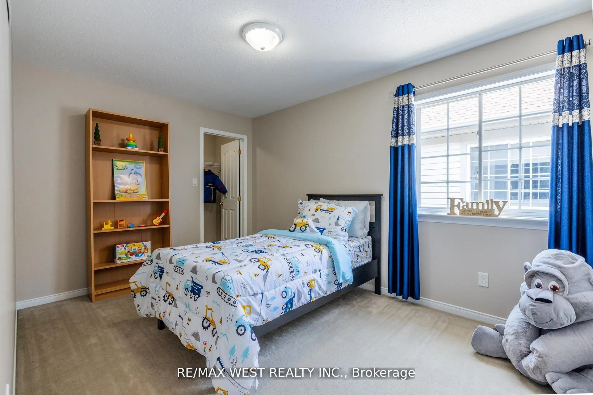 214 Castlegarth Crescent