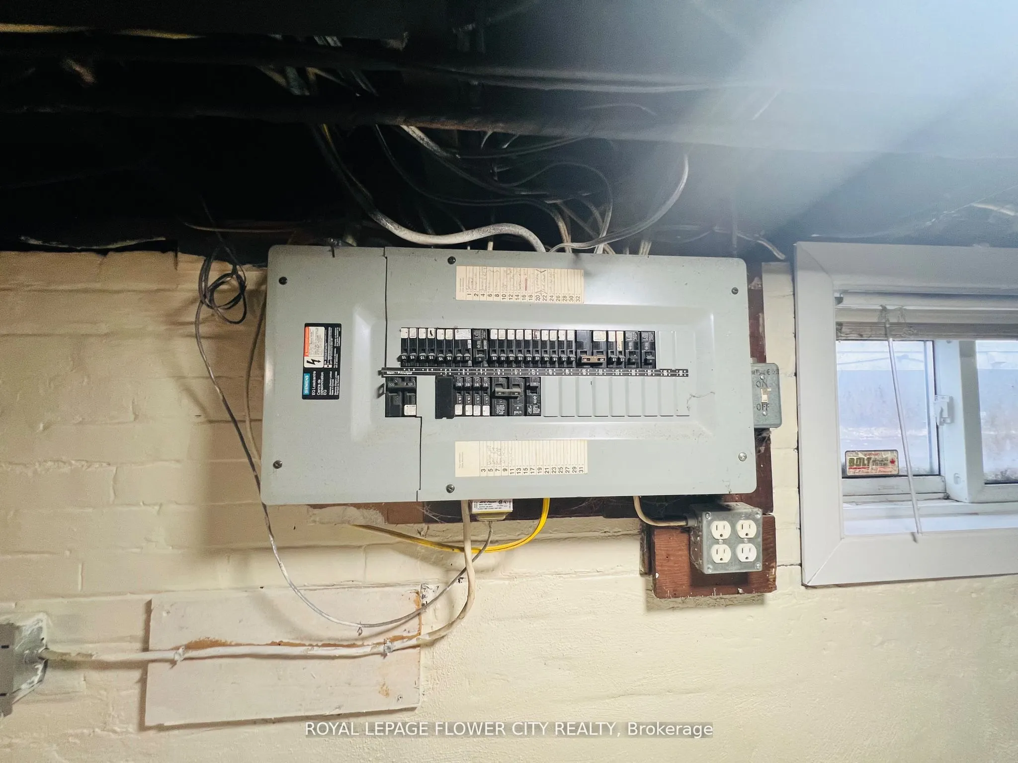 346 Wharncliffe Road S