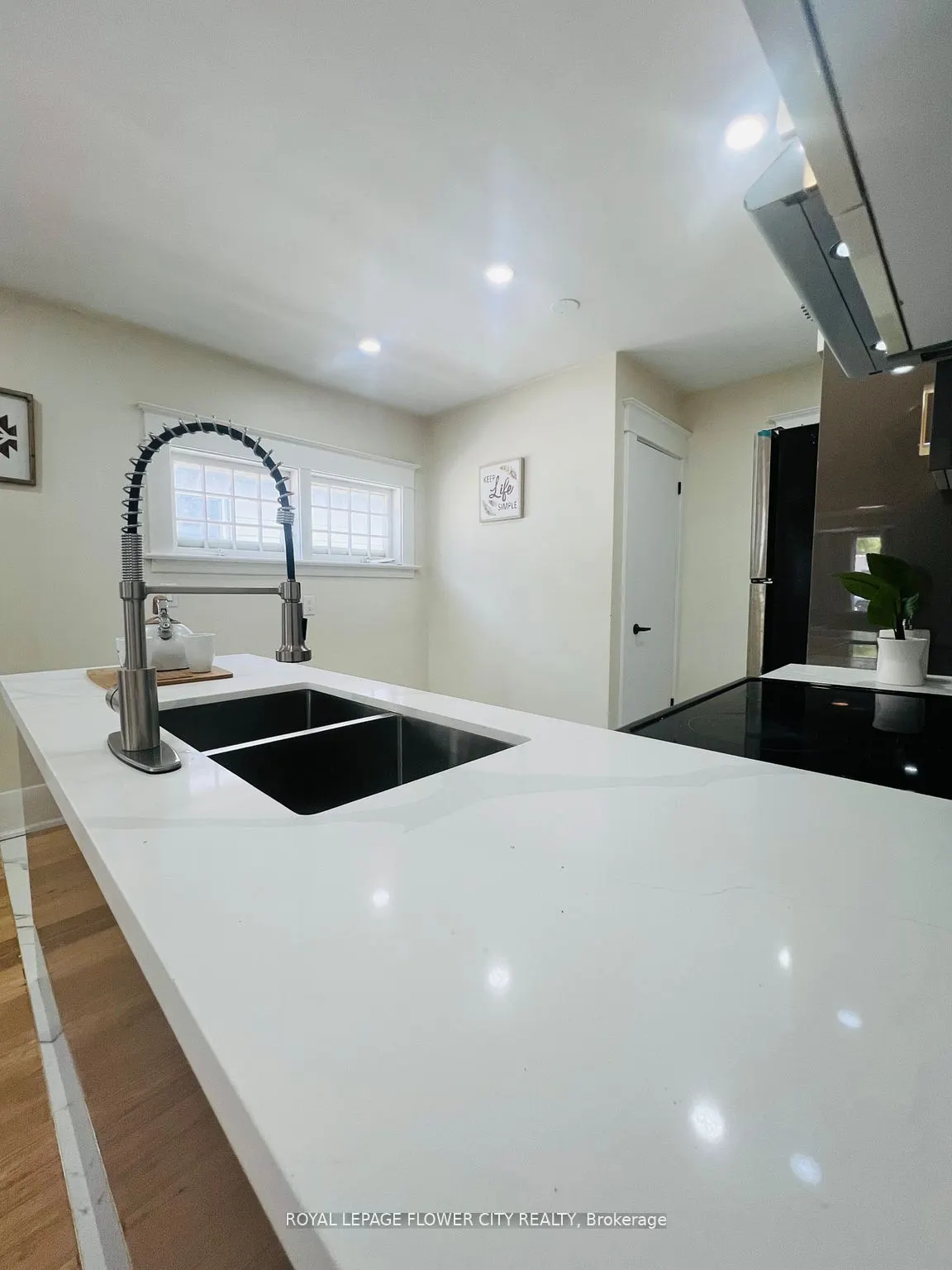 346 Wharncliffe Road S