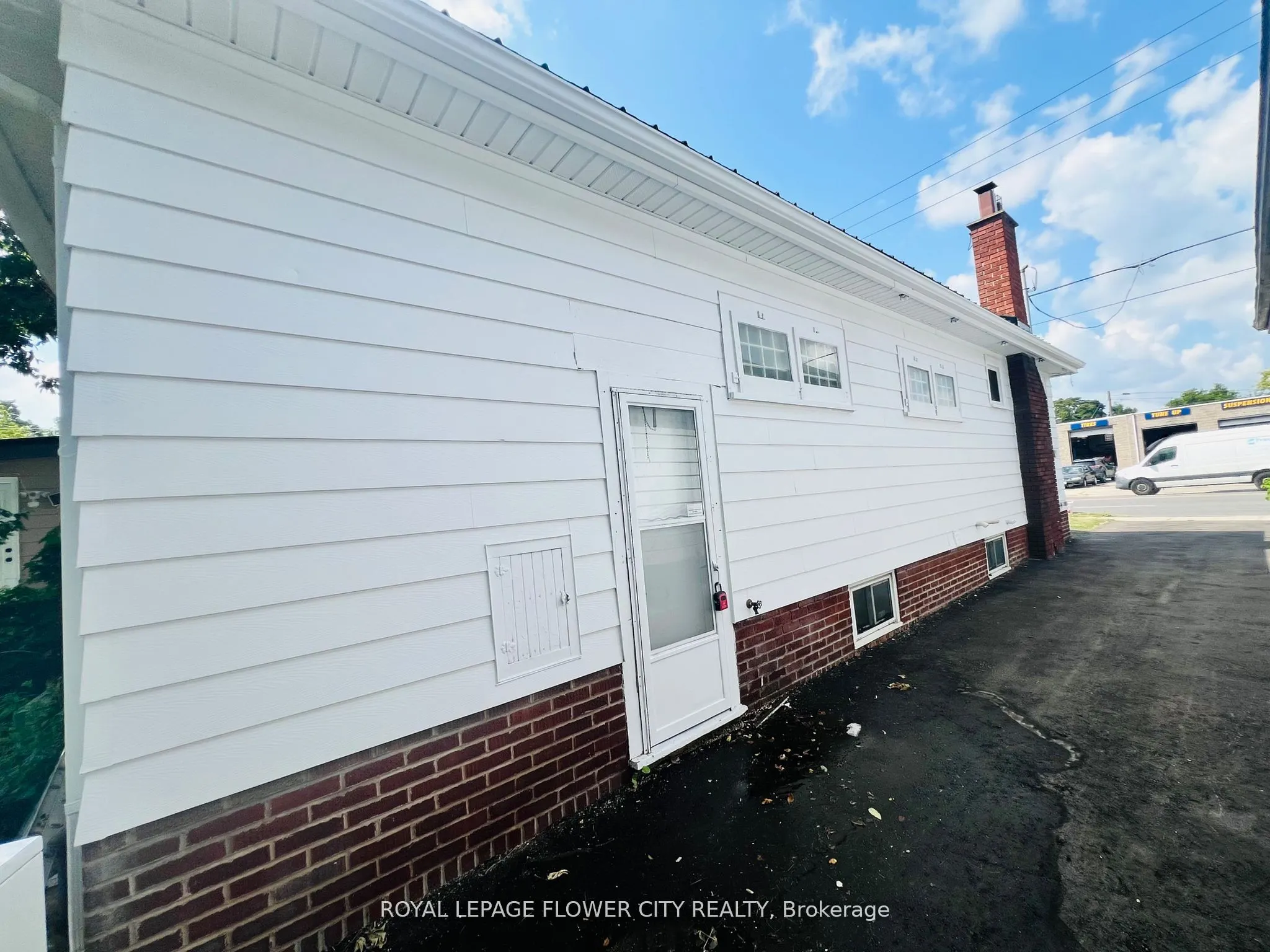 346 Wharncliffe Road S