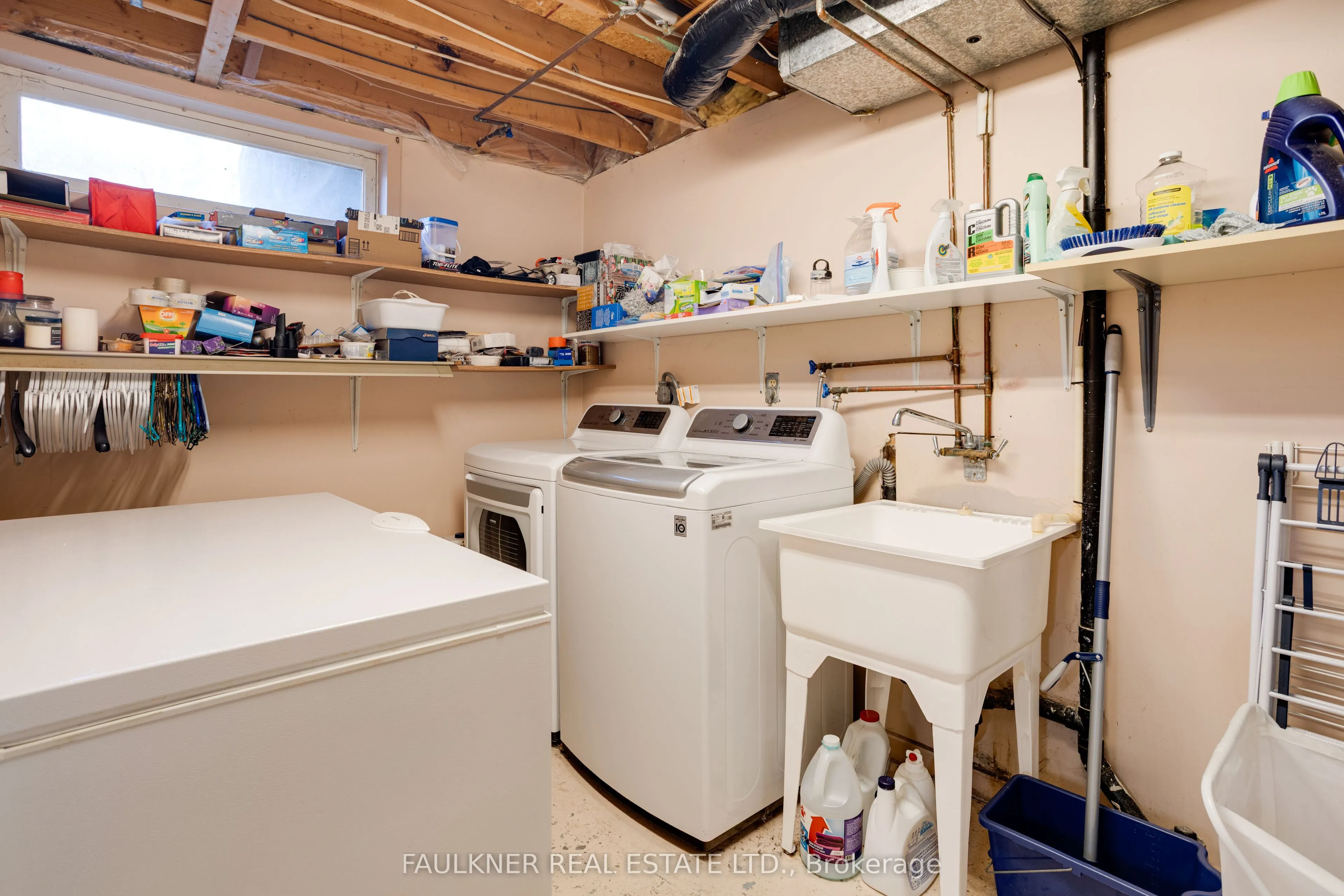 1807 Brousseau Crescent