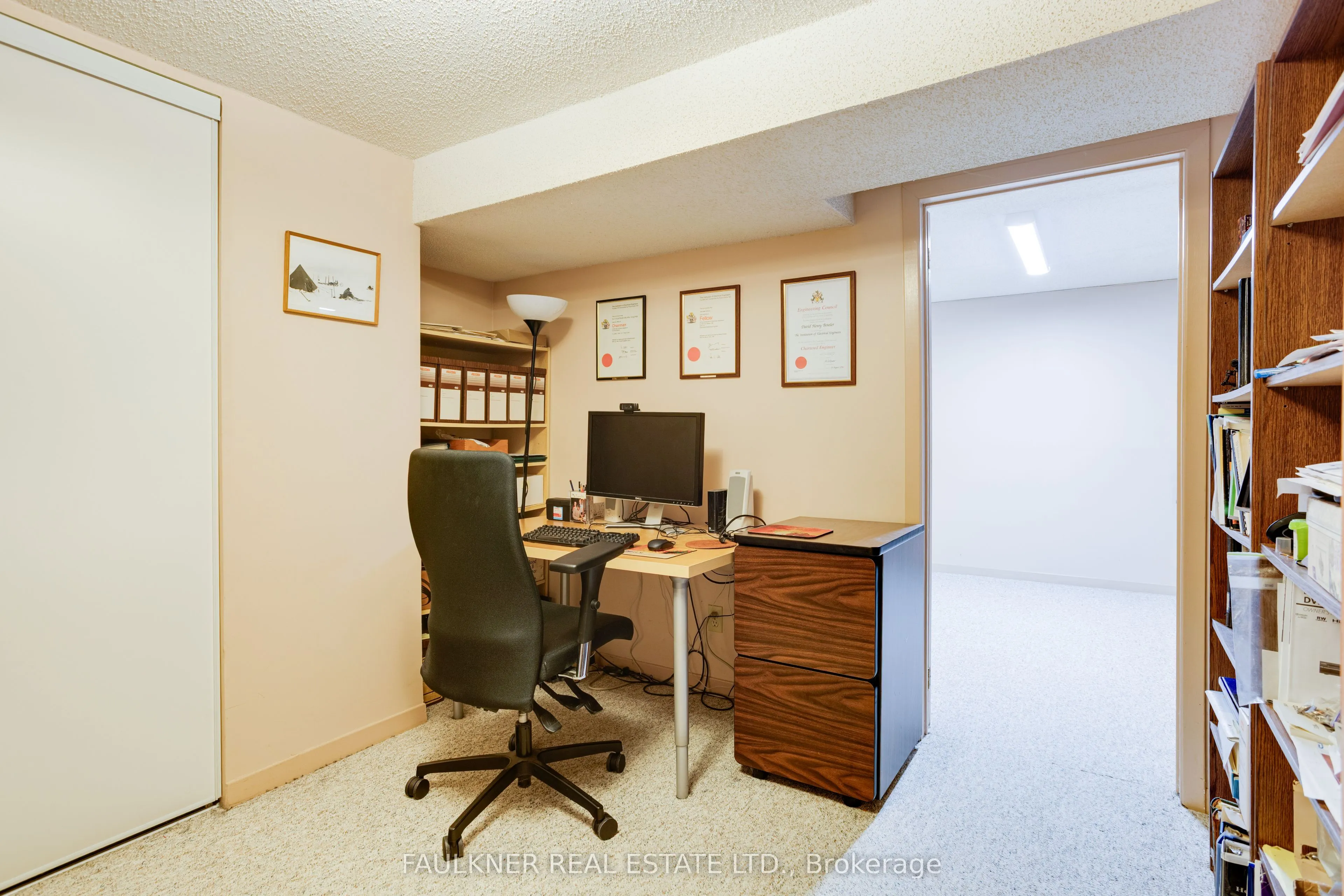 1807 Brousseau Crescent