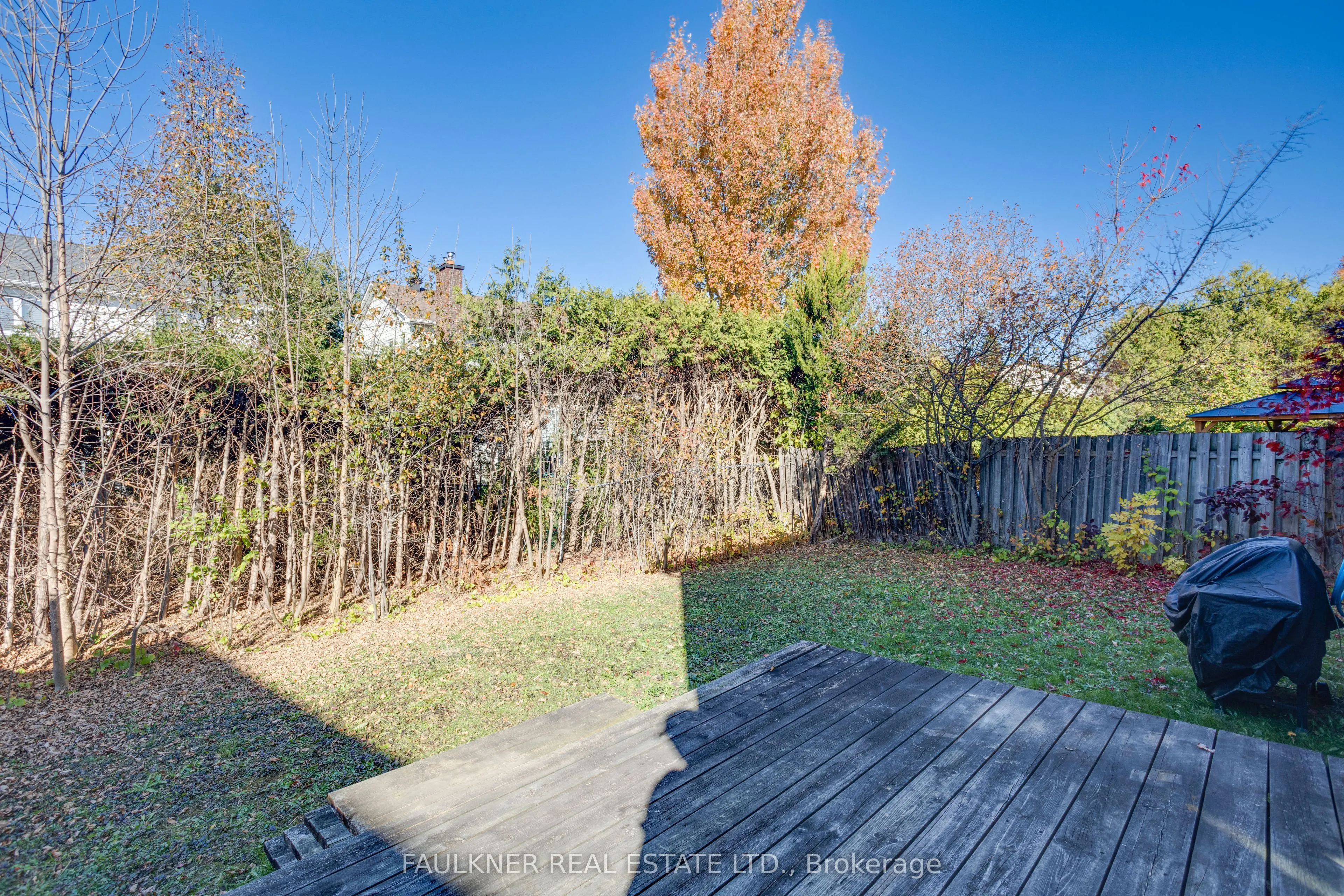 1807 Brousseau Crescent