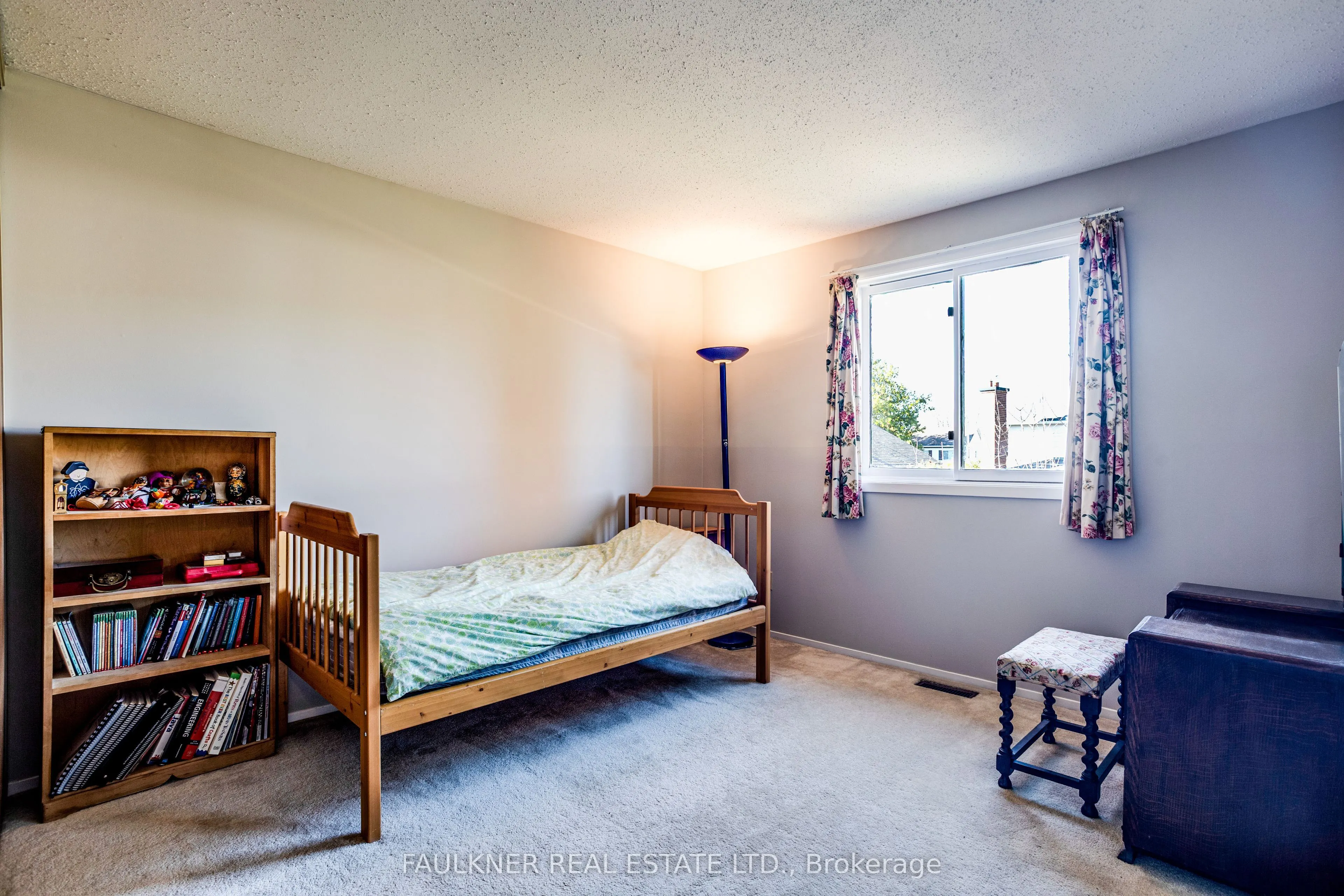 1807 Brousseau Crescent