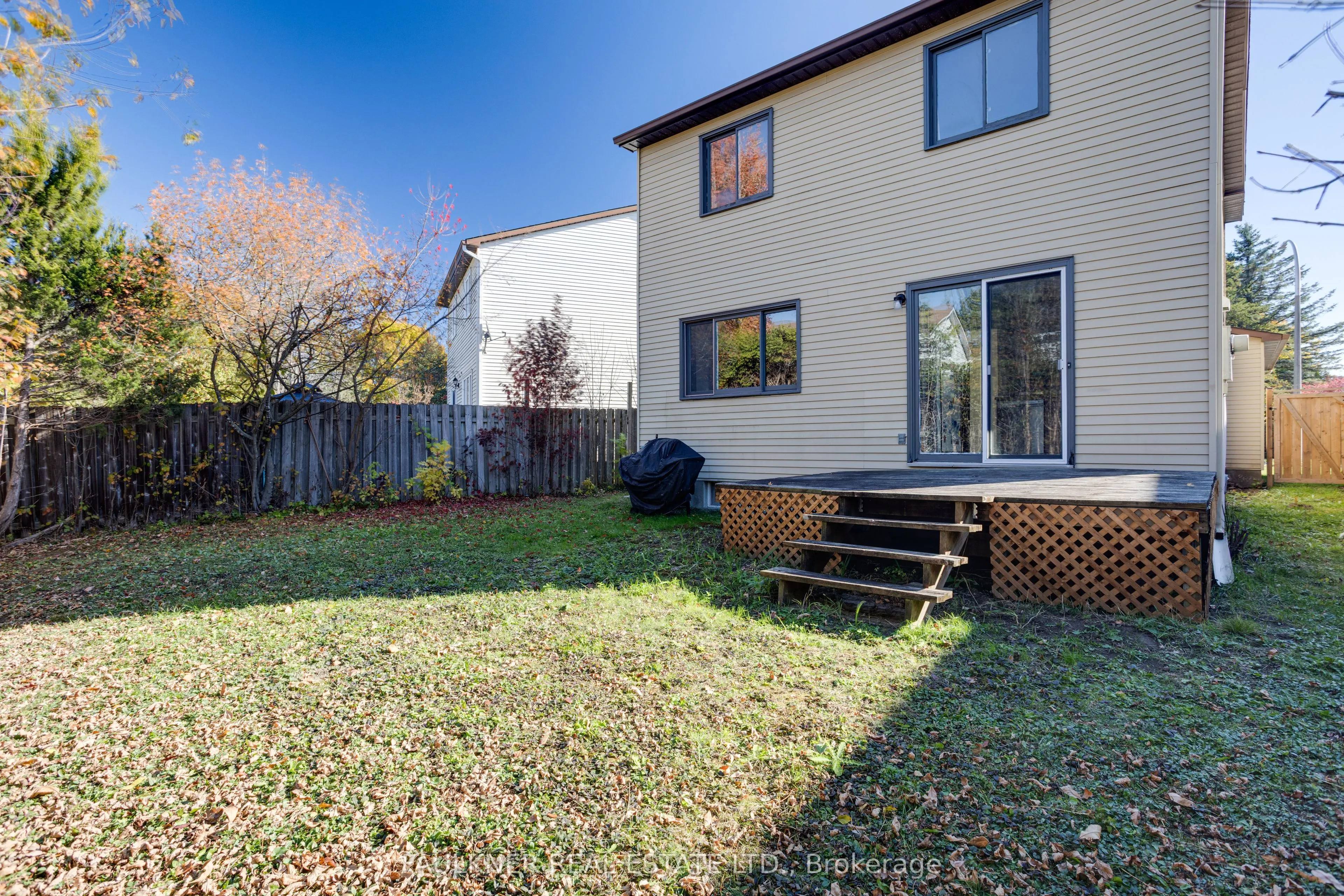 1807 Brousseau Crescent