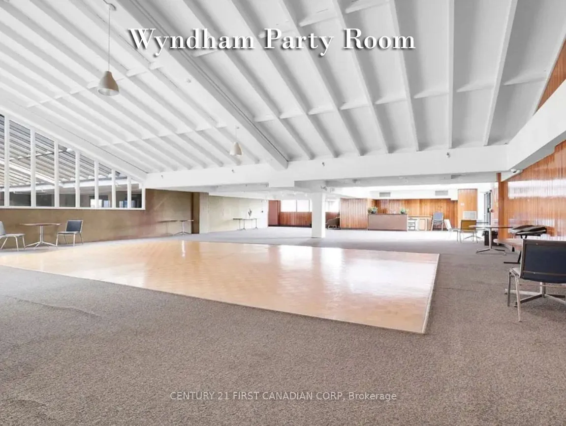 389 Dundas Street S, #2405