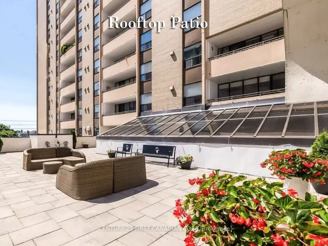 389 Dundas Street S, #2405