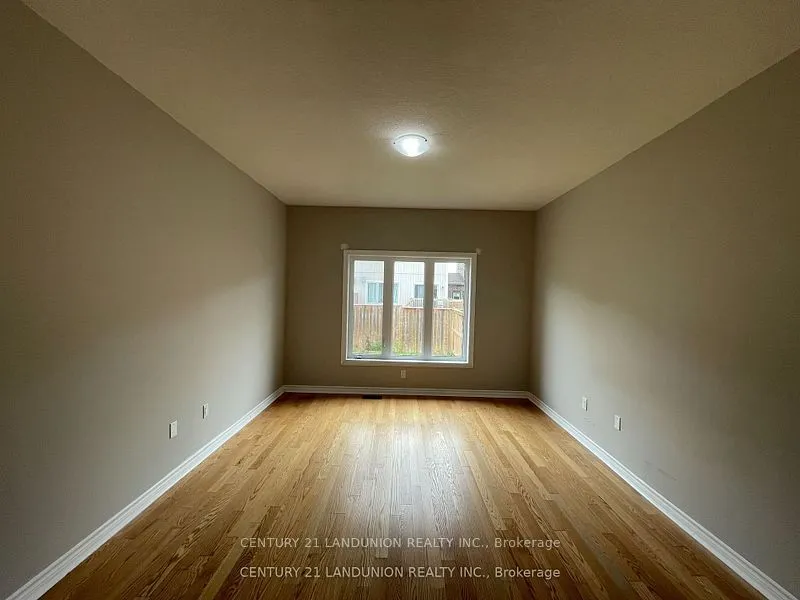 516 Baldwin Crescent