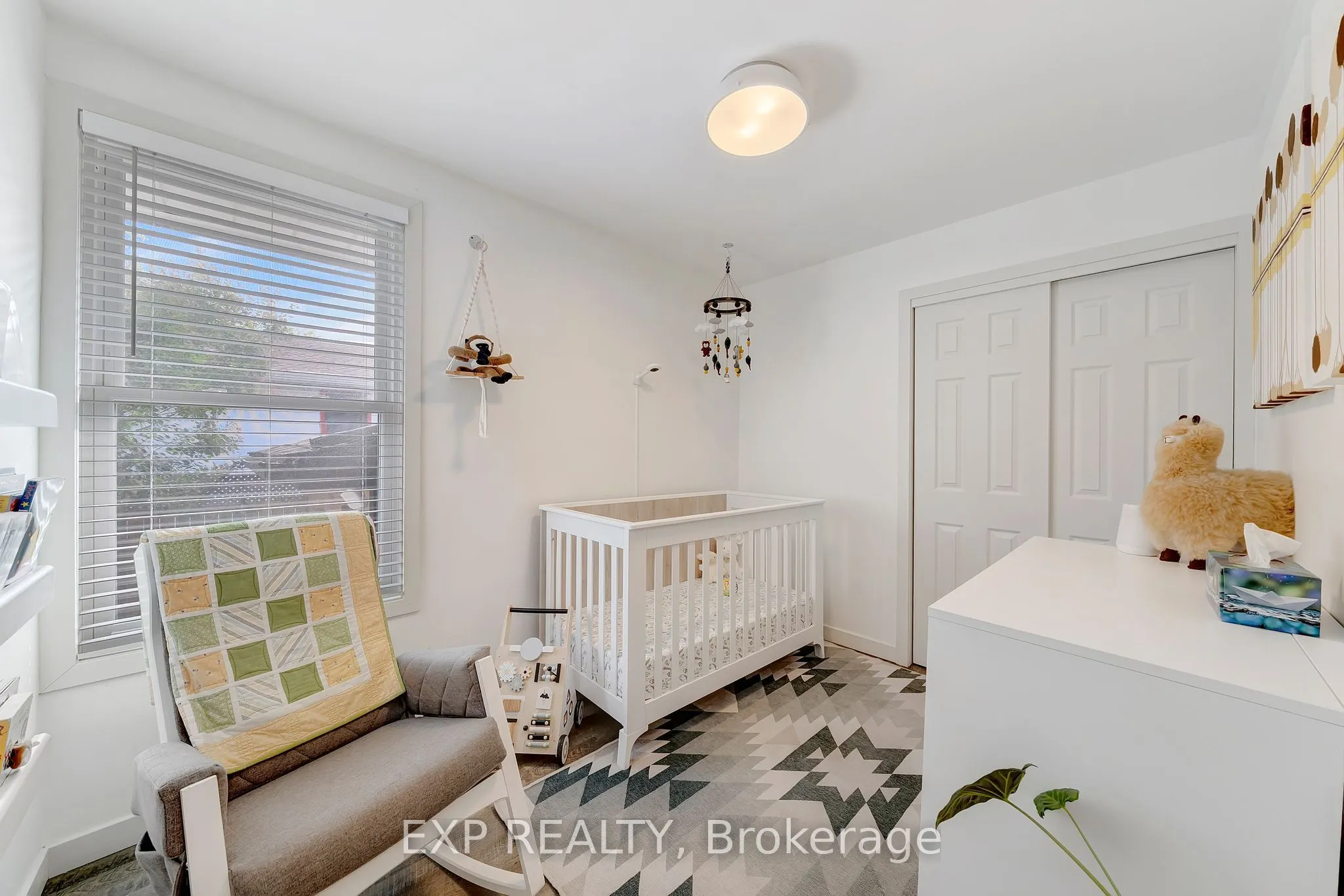 44 Royal Orchard Crescent