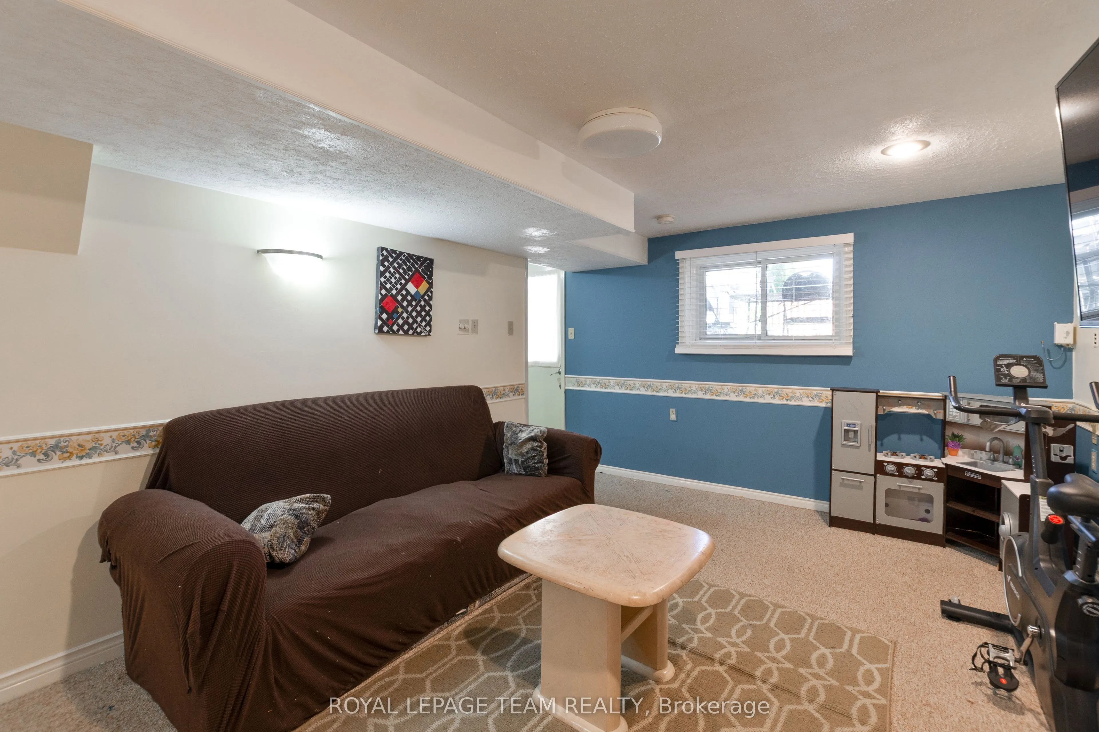 77 Bonaventure Drive