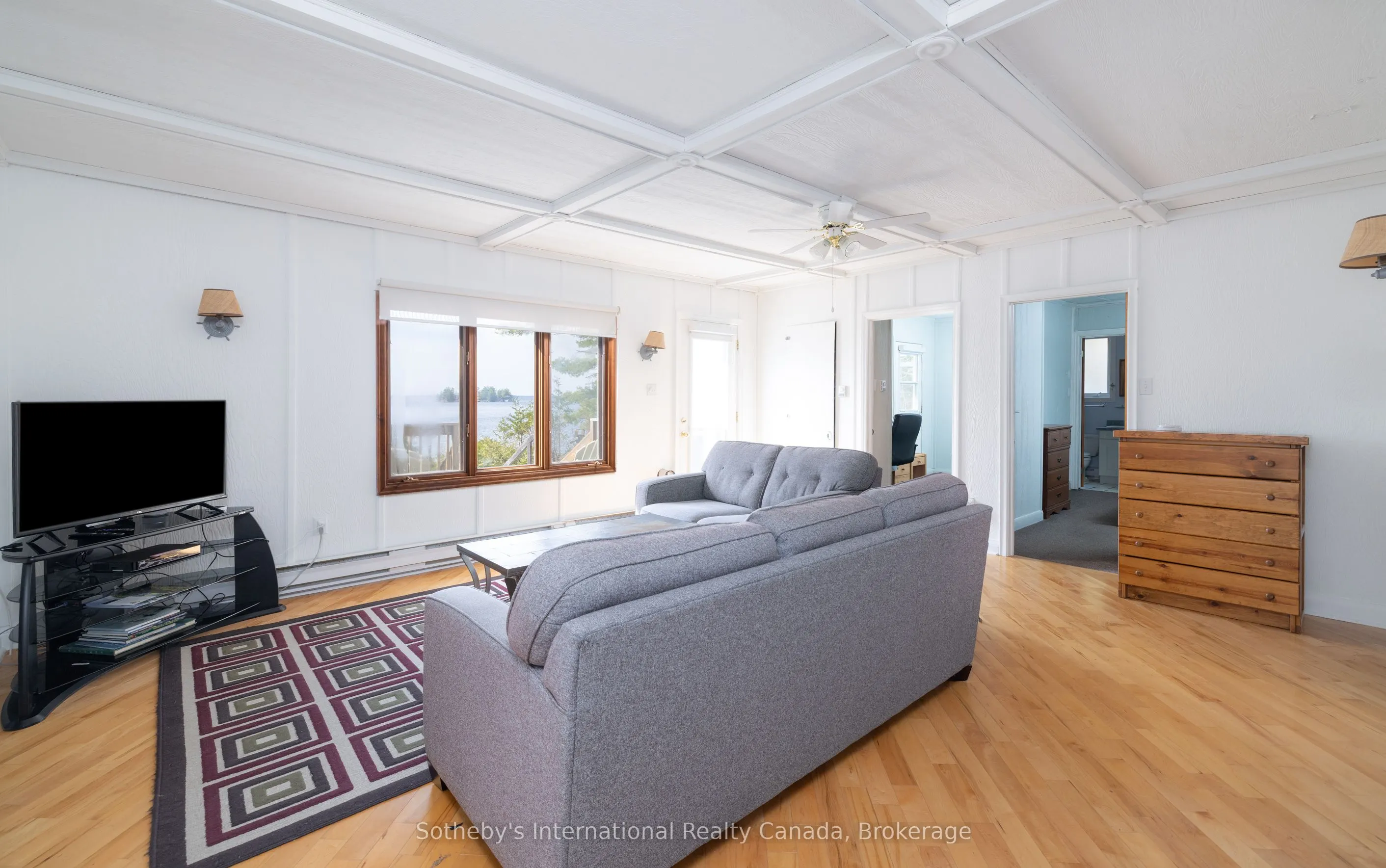 1-1076 Birch Point Road