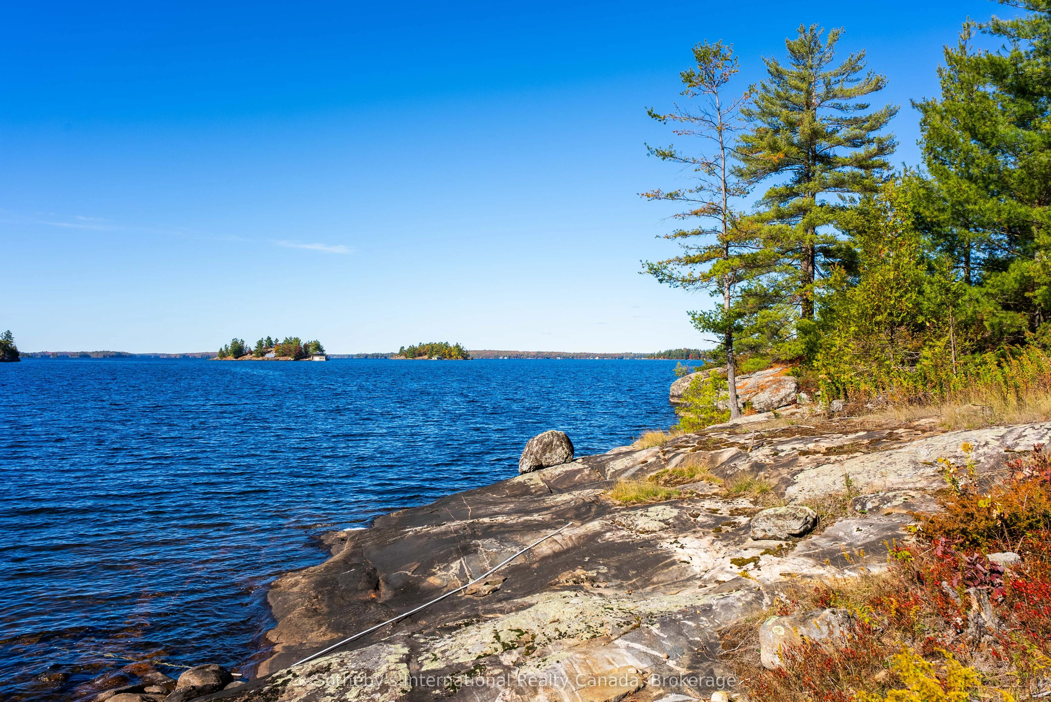 1-1076 Birch Point Road