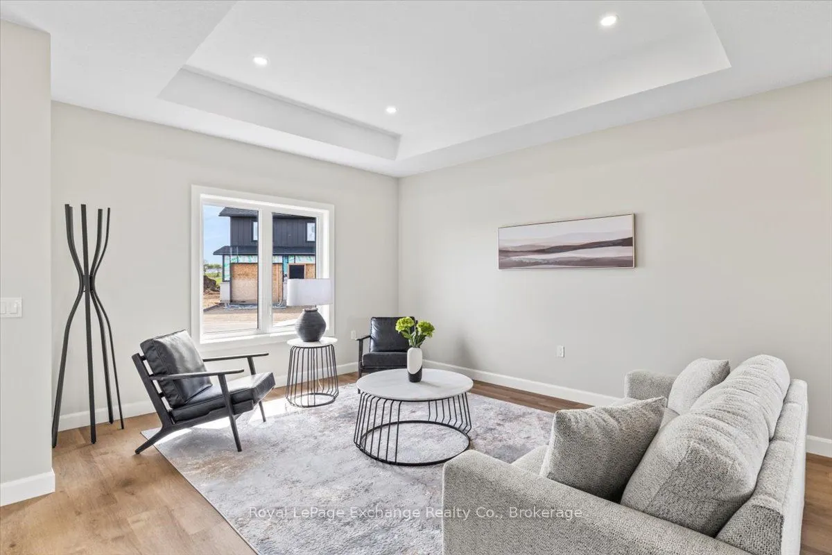 1071 Waterloo Street N, #50