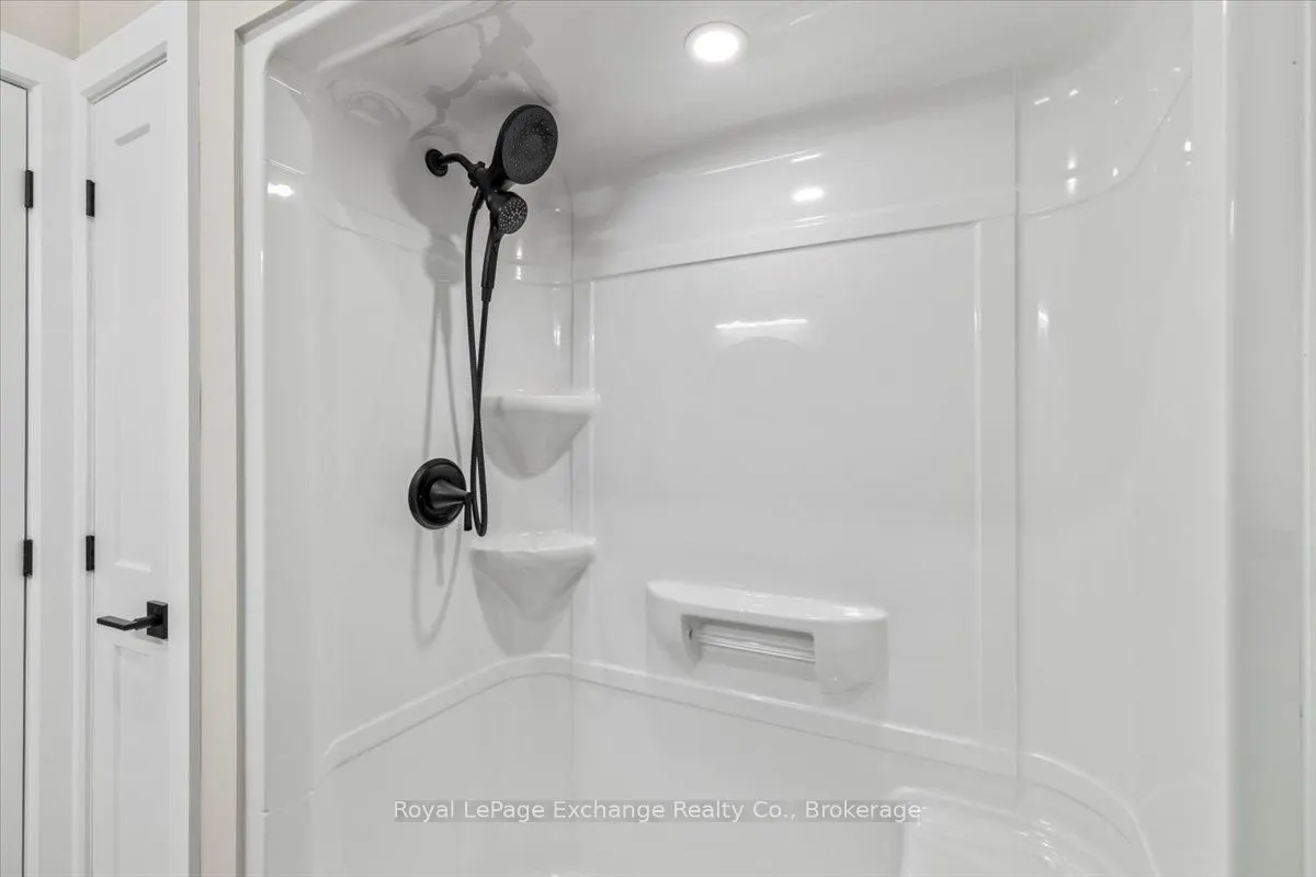 1071 Waterloo Street N, #50