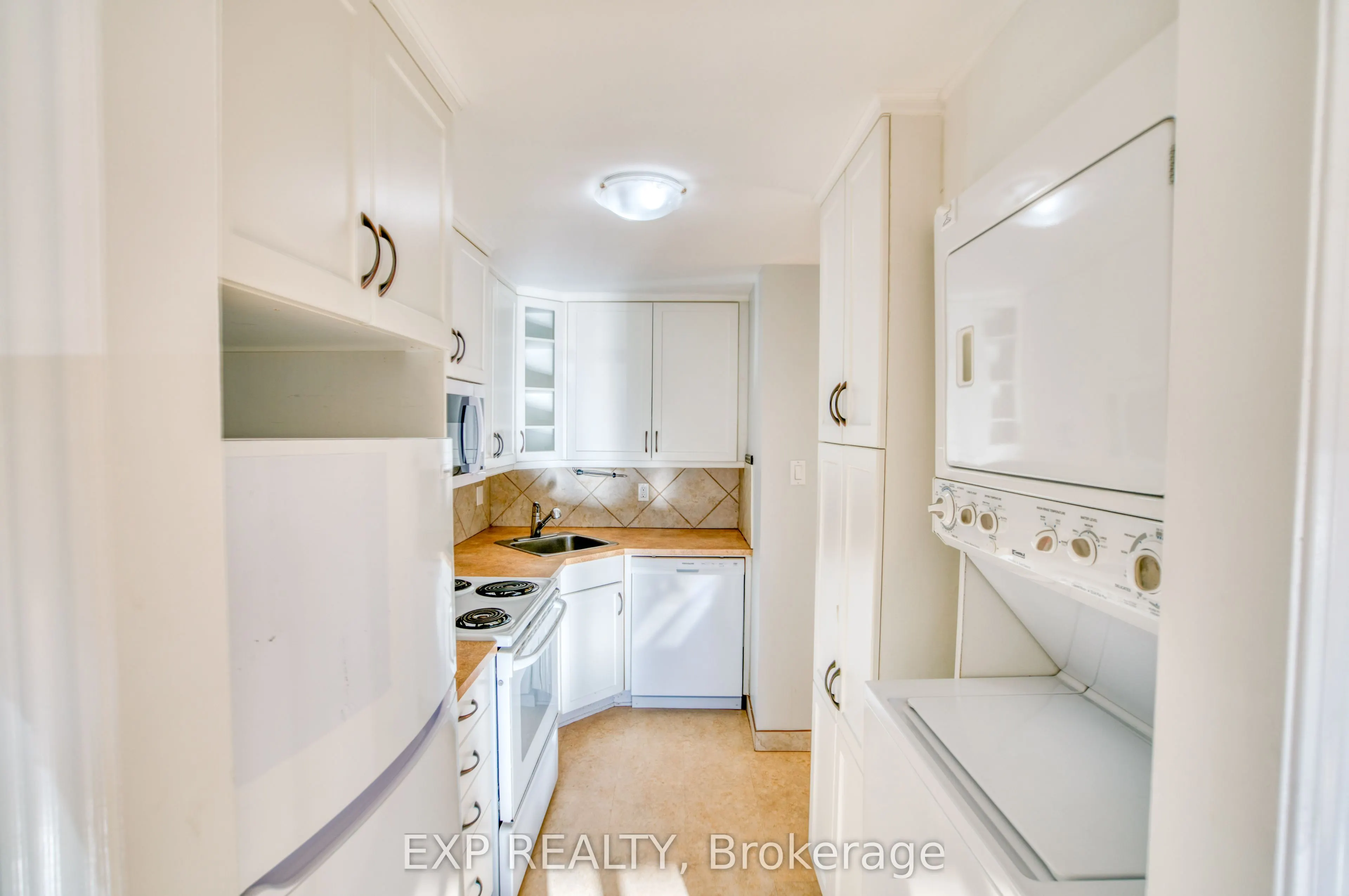 16 Sweetbriar Circle, #1