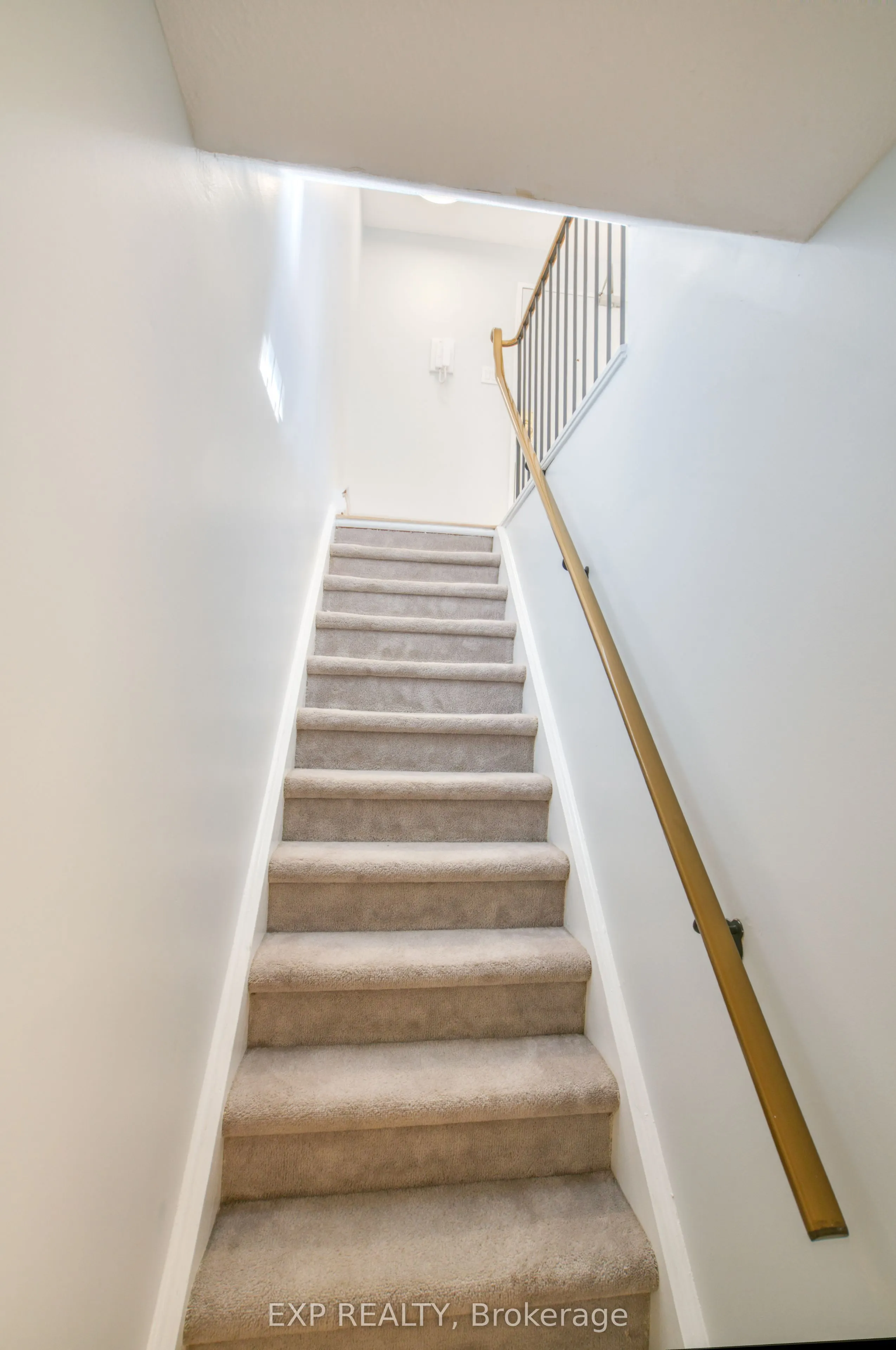 16 Sweetbriar Circle, #1