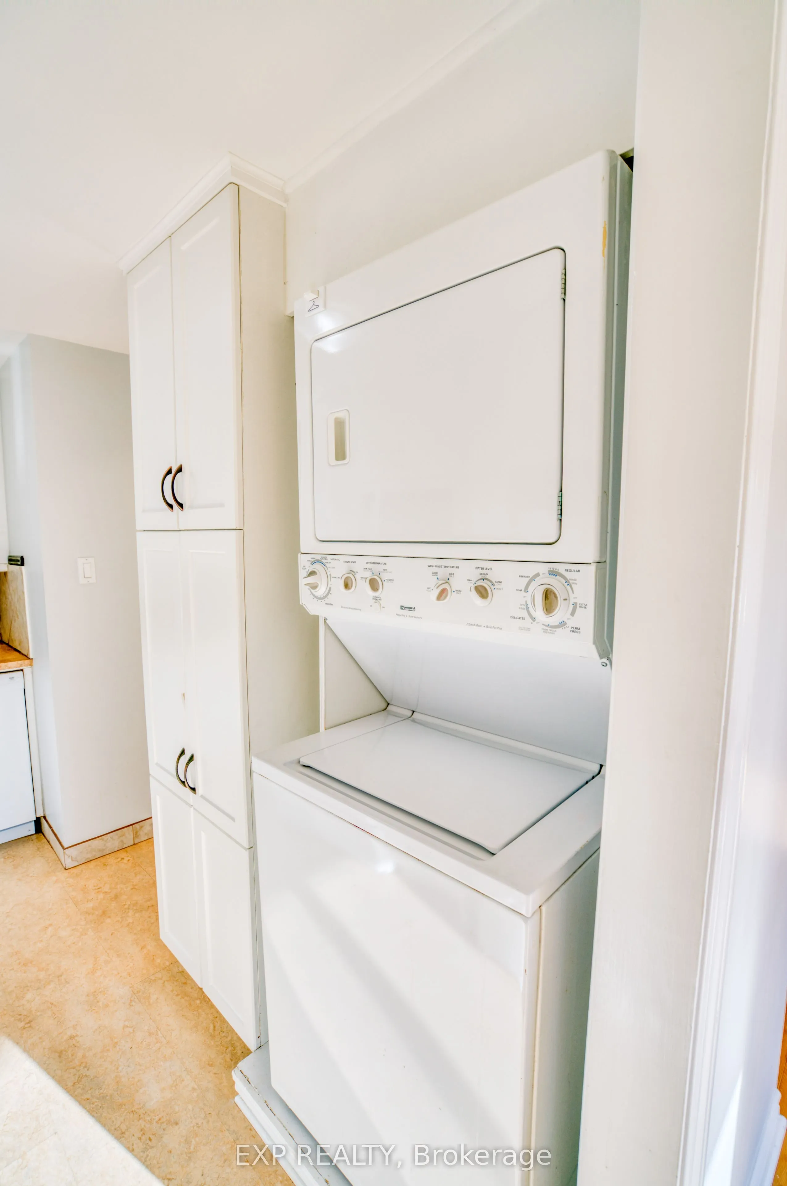 16 Sweetbriar Circle, #1