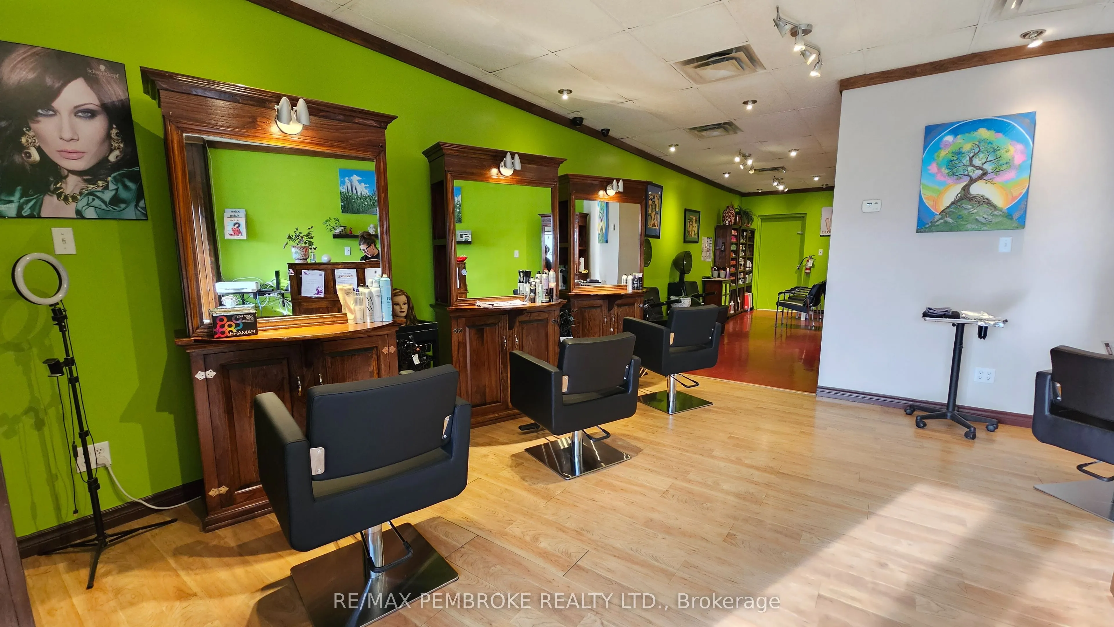 3468 Petawawa Boulevard, #C