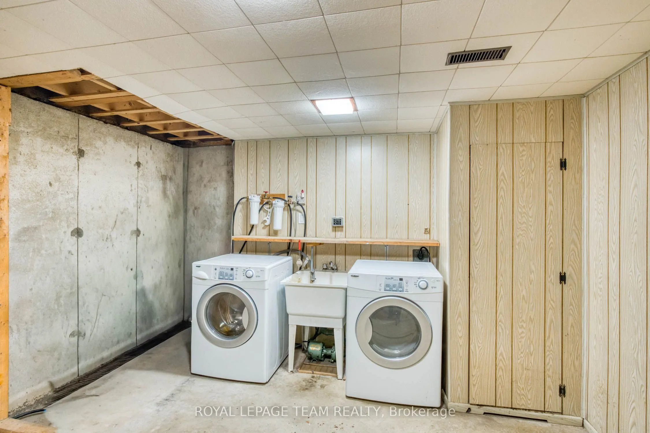 1674 Burnt Lands Road