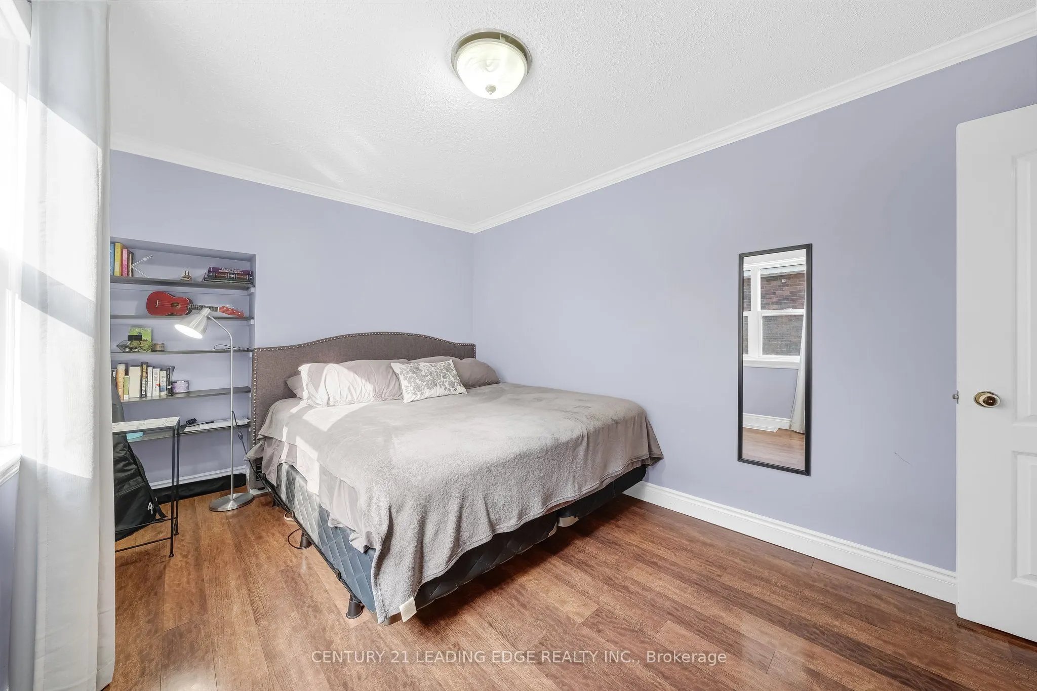 215 Wexford Avenue S